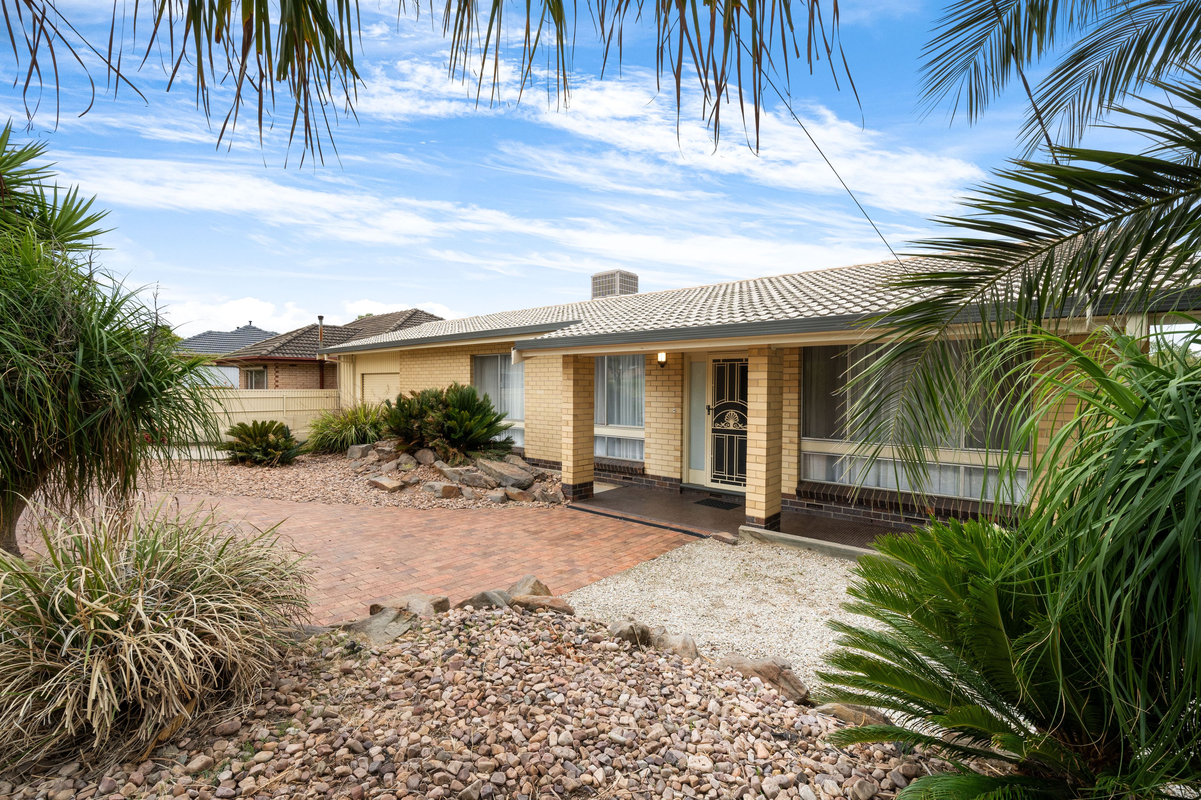 71 Flinders Drive, Valley View SA 5093