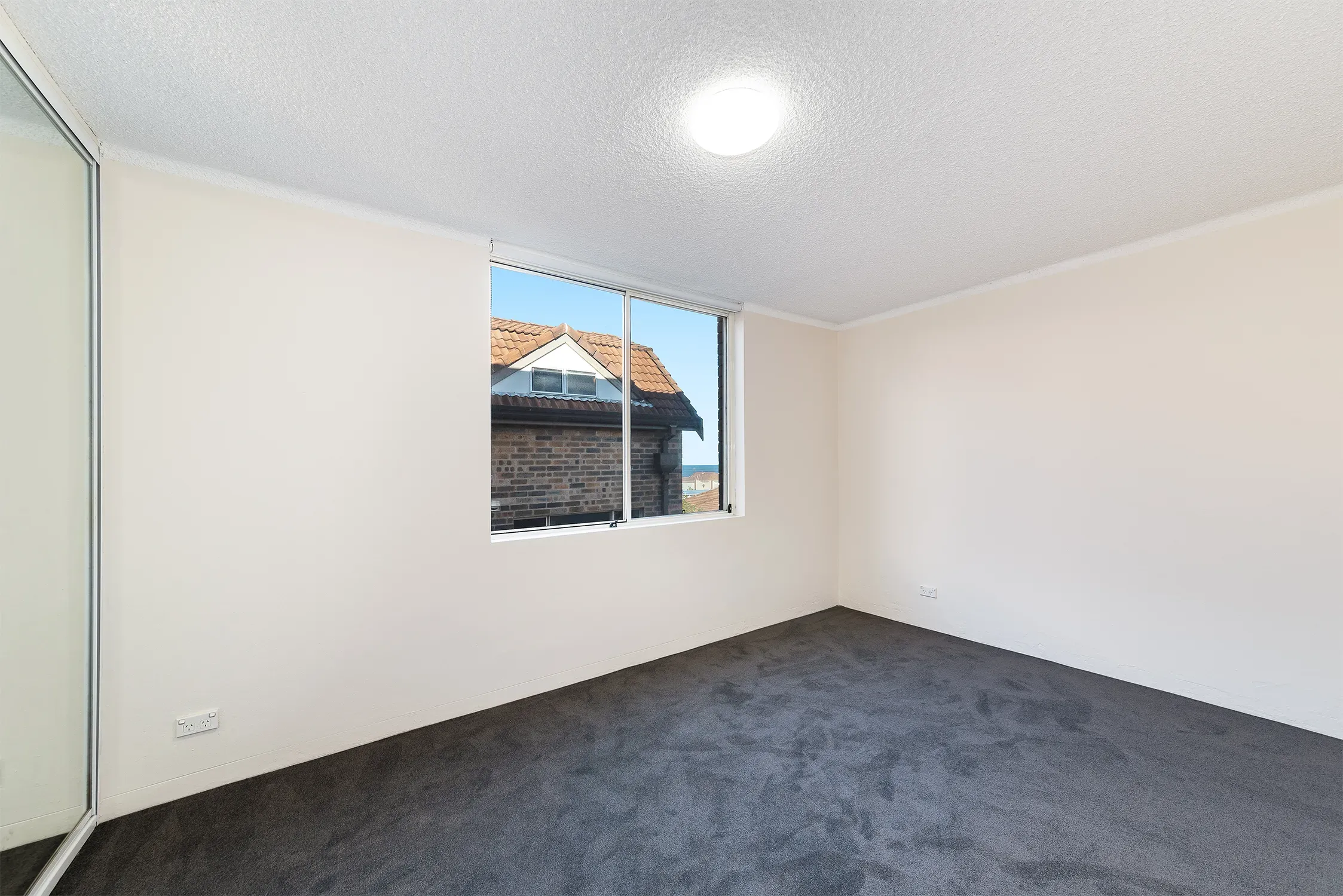 4/41 Brighton Boulevard — photo 3 of 6