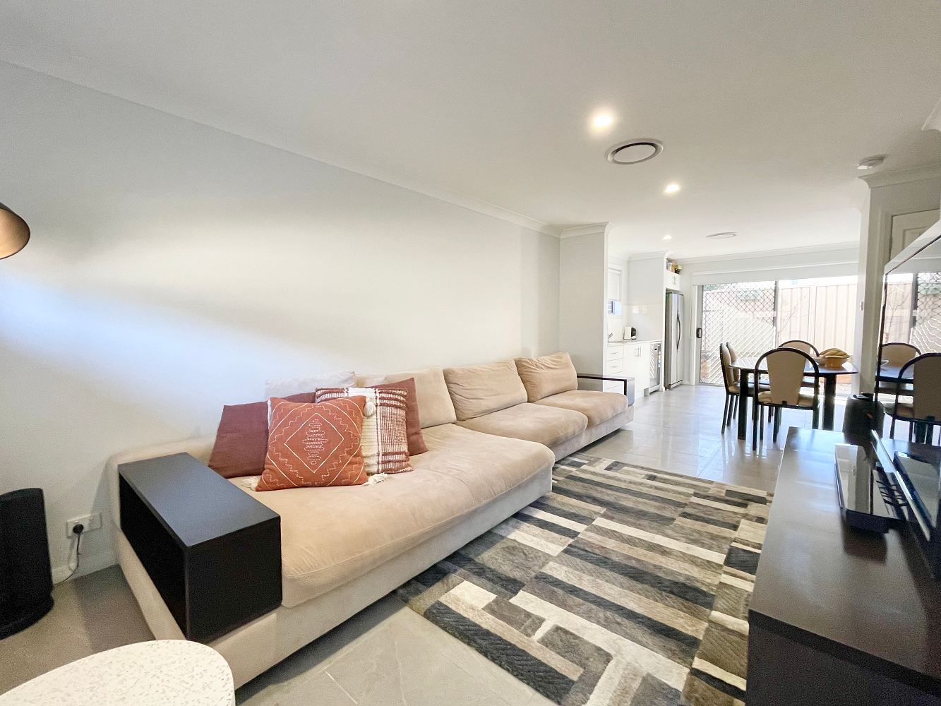 2/83 Jamison Road, Kingswood, NSW 2747