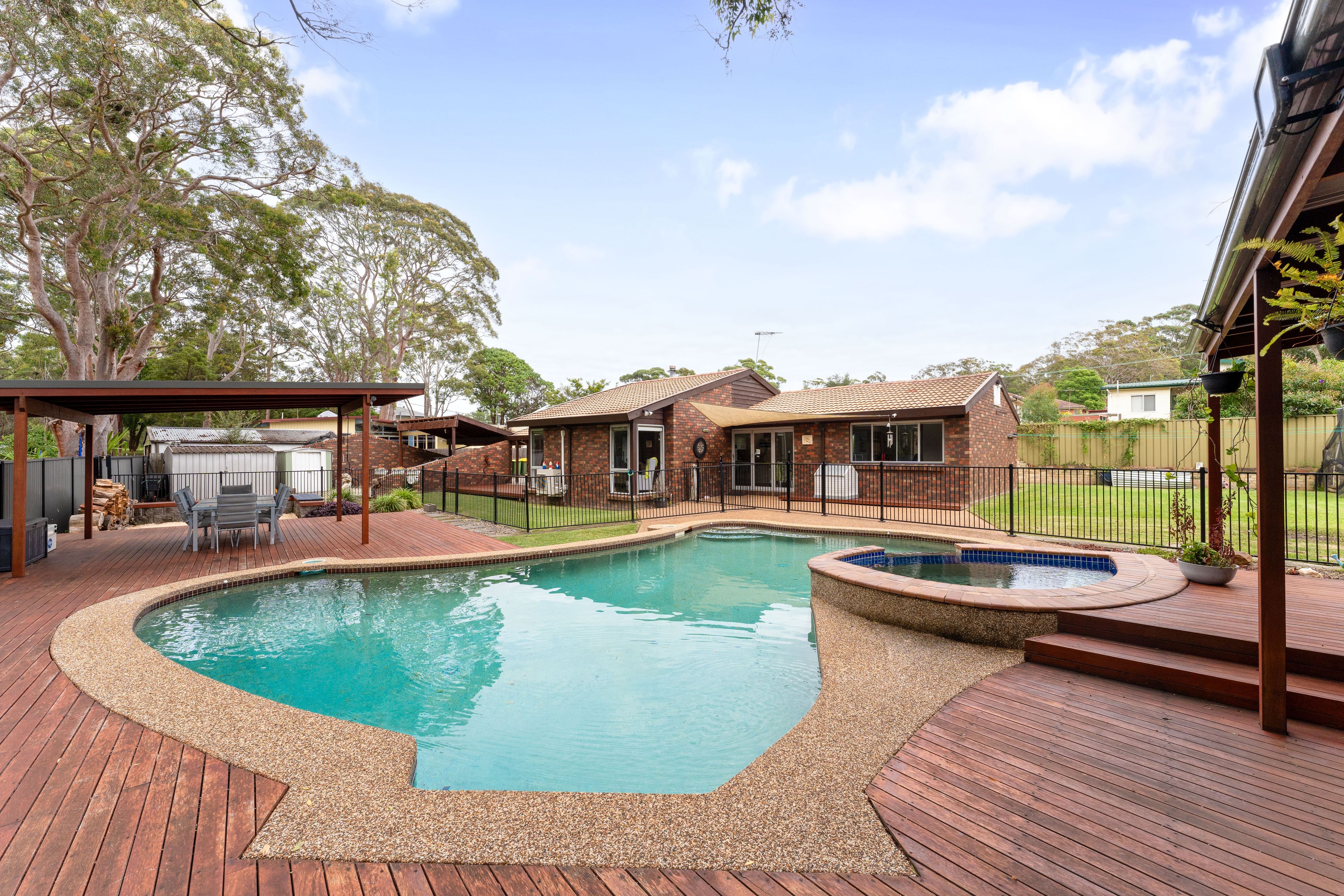 1A Bottle Forest Road, Heathcote NSW 2233