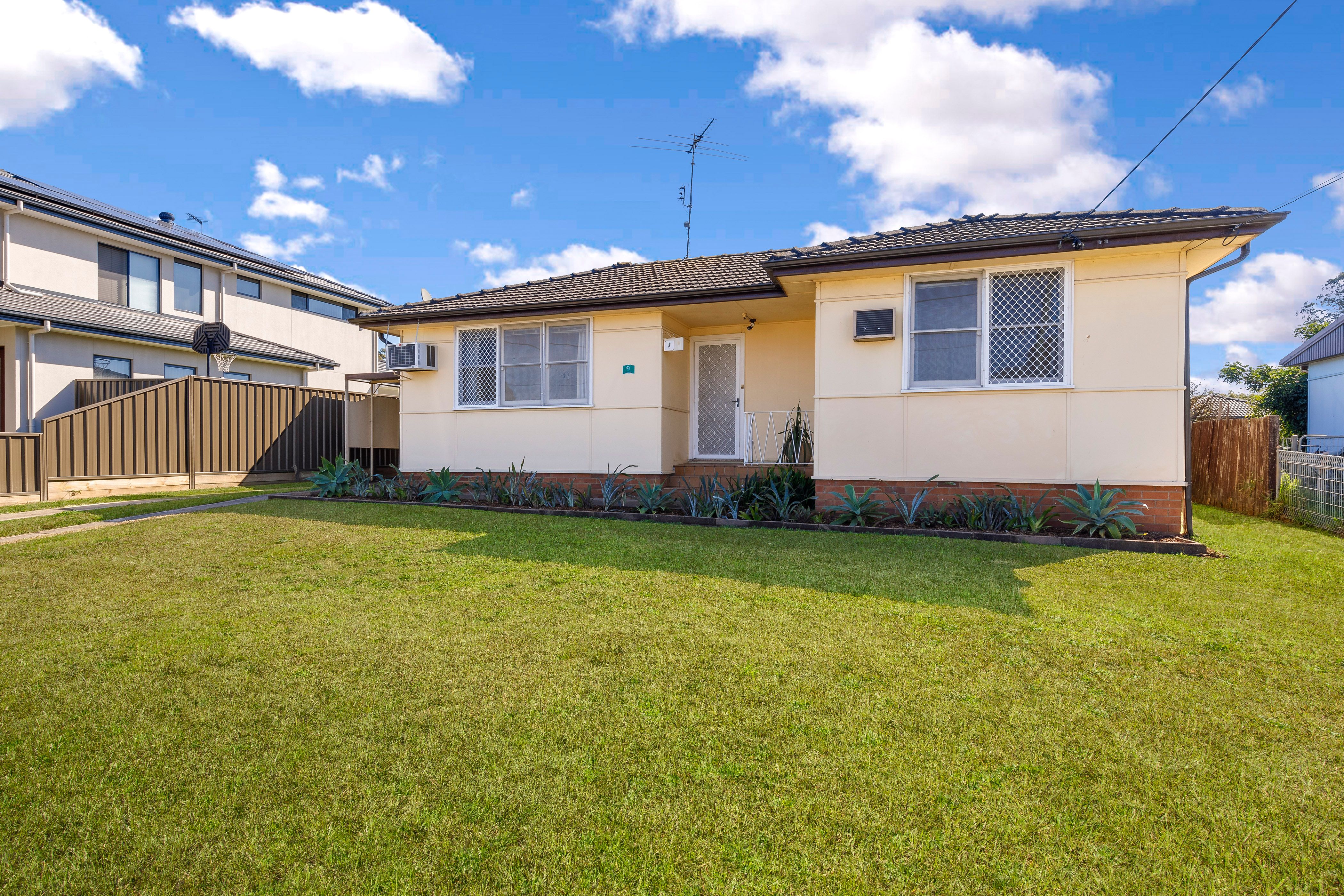 9 Byrne Boulevard, Marayong, NSW 2148