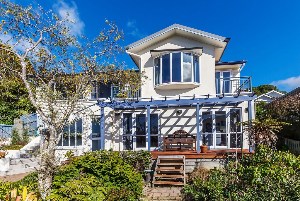 16 Aplin Terrace, Ngaio, Wellington City