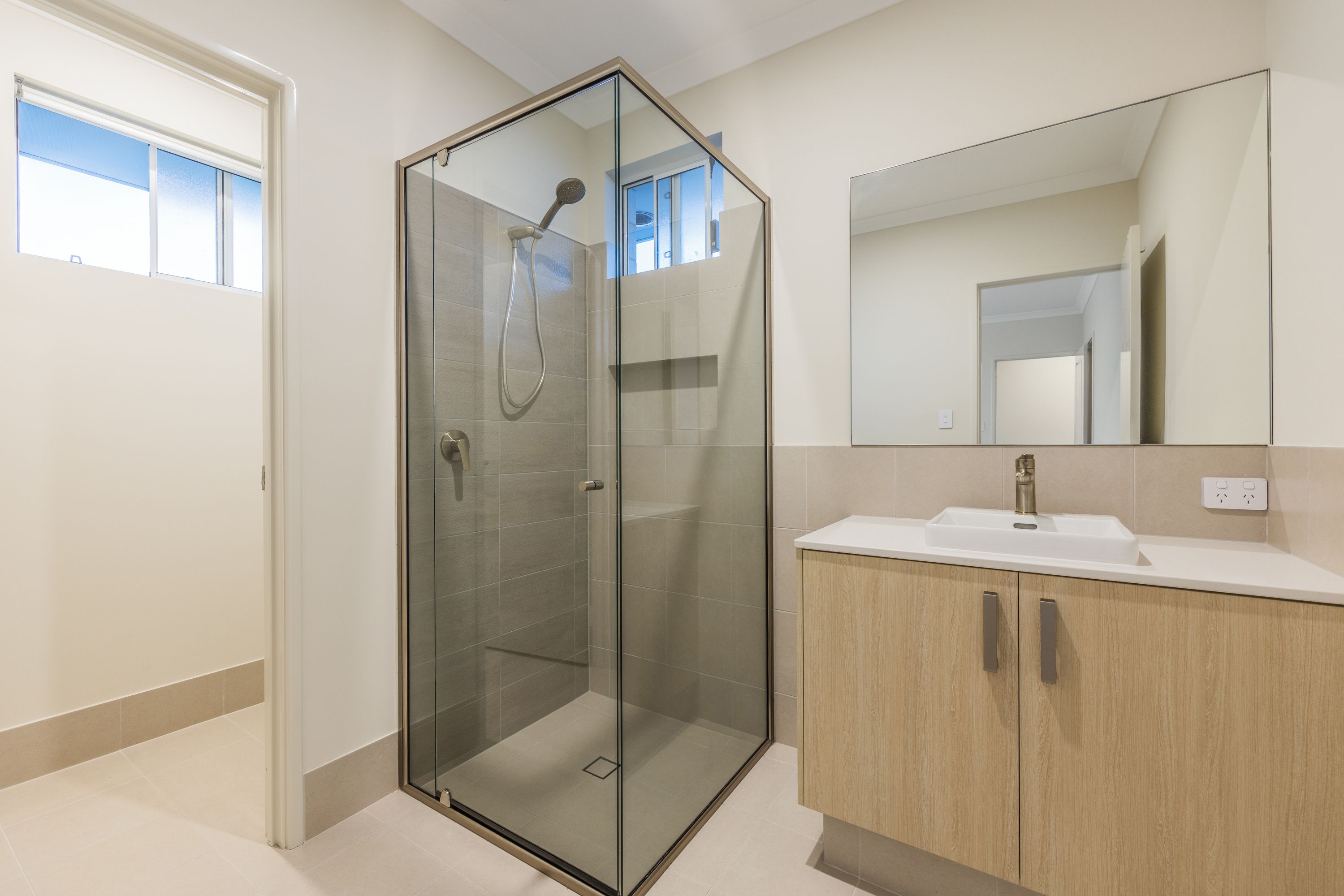 37 Neilson Street — photo 17 of 27