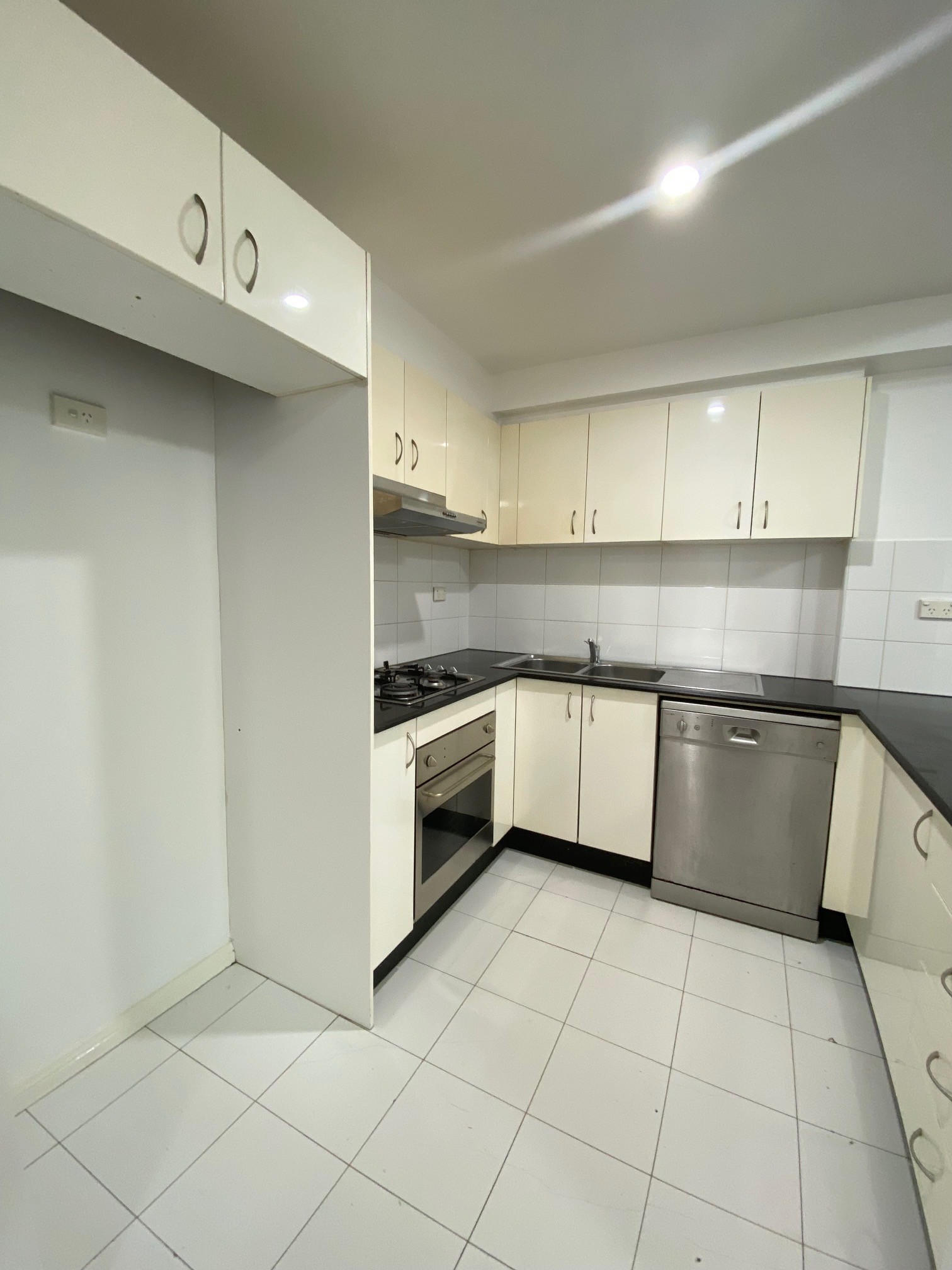 1/8-10 Lachlan Street, Liverpool, NSW 2170