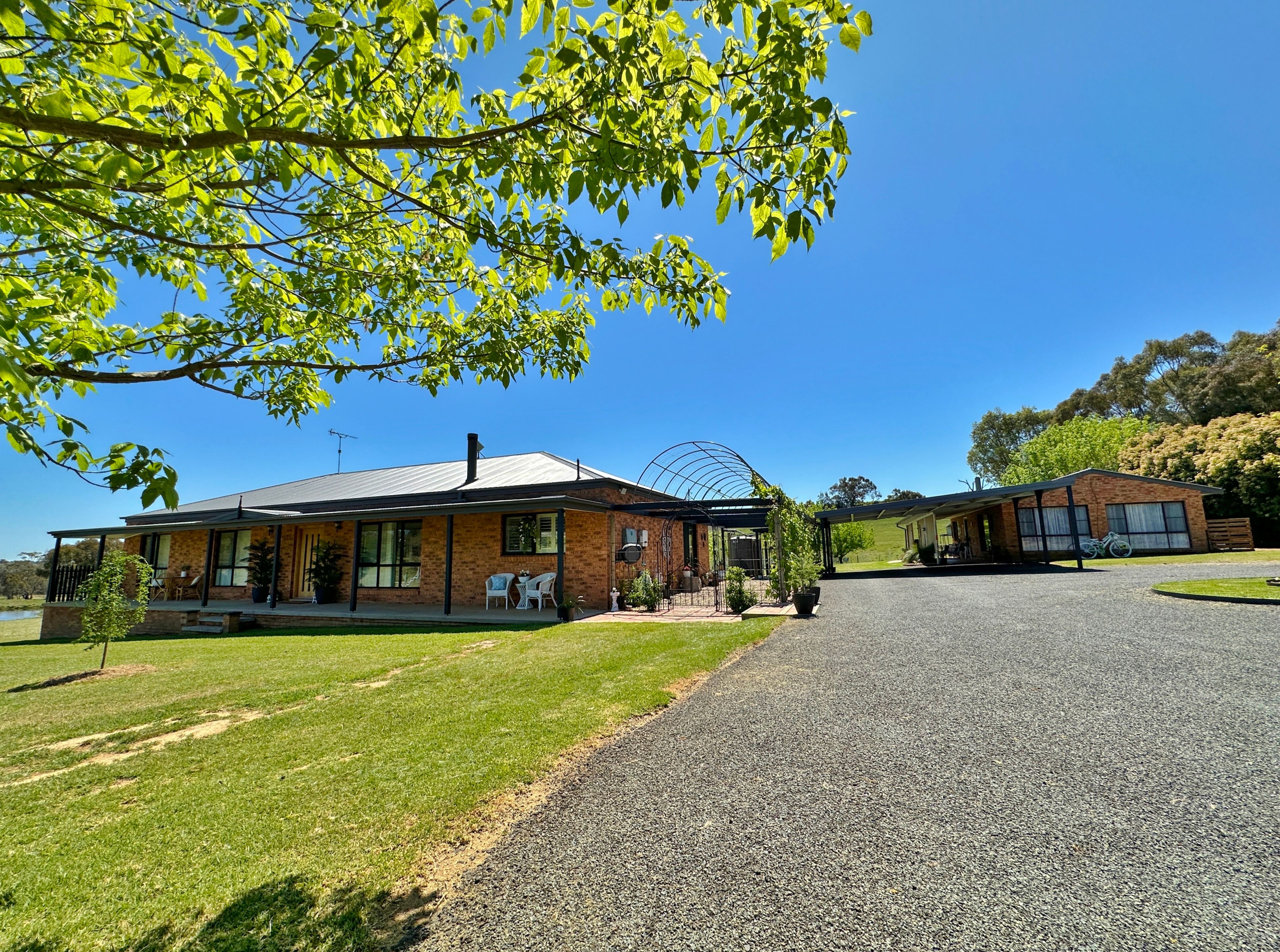 80 Normans Road, Young NSW 2594