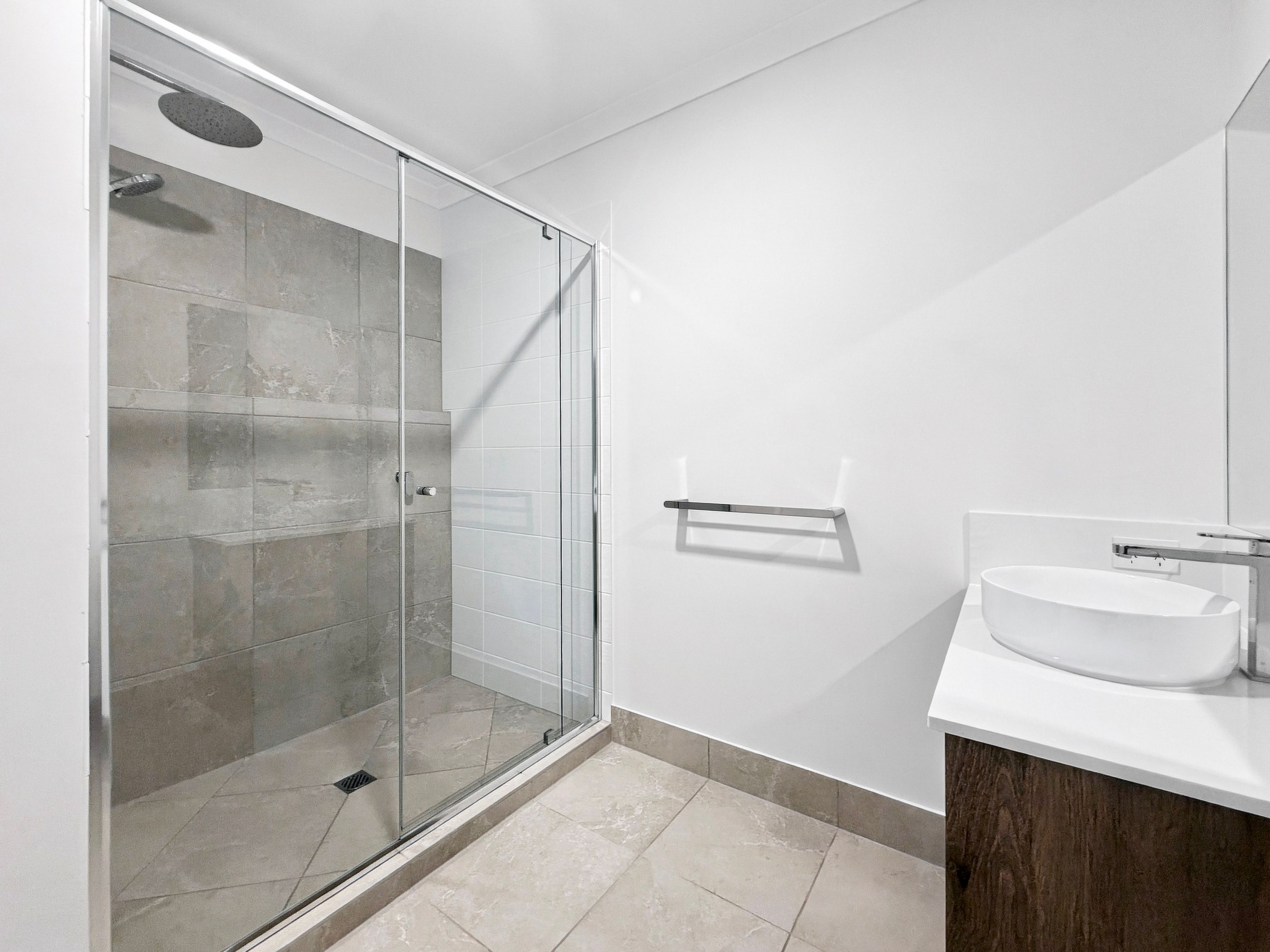 133 Attenborough Drive — photo 8 of 12