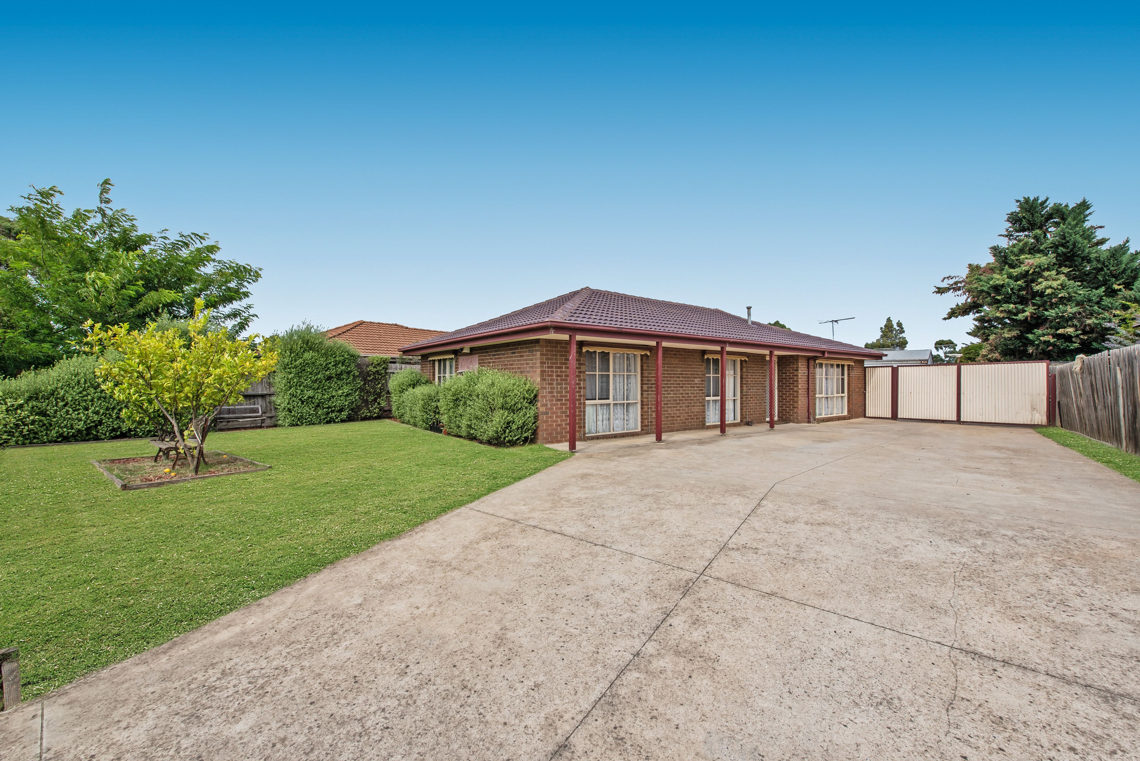 46 Bluegrass Crescent, Pakenham VIC 3810