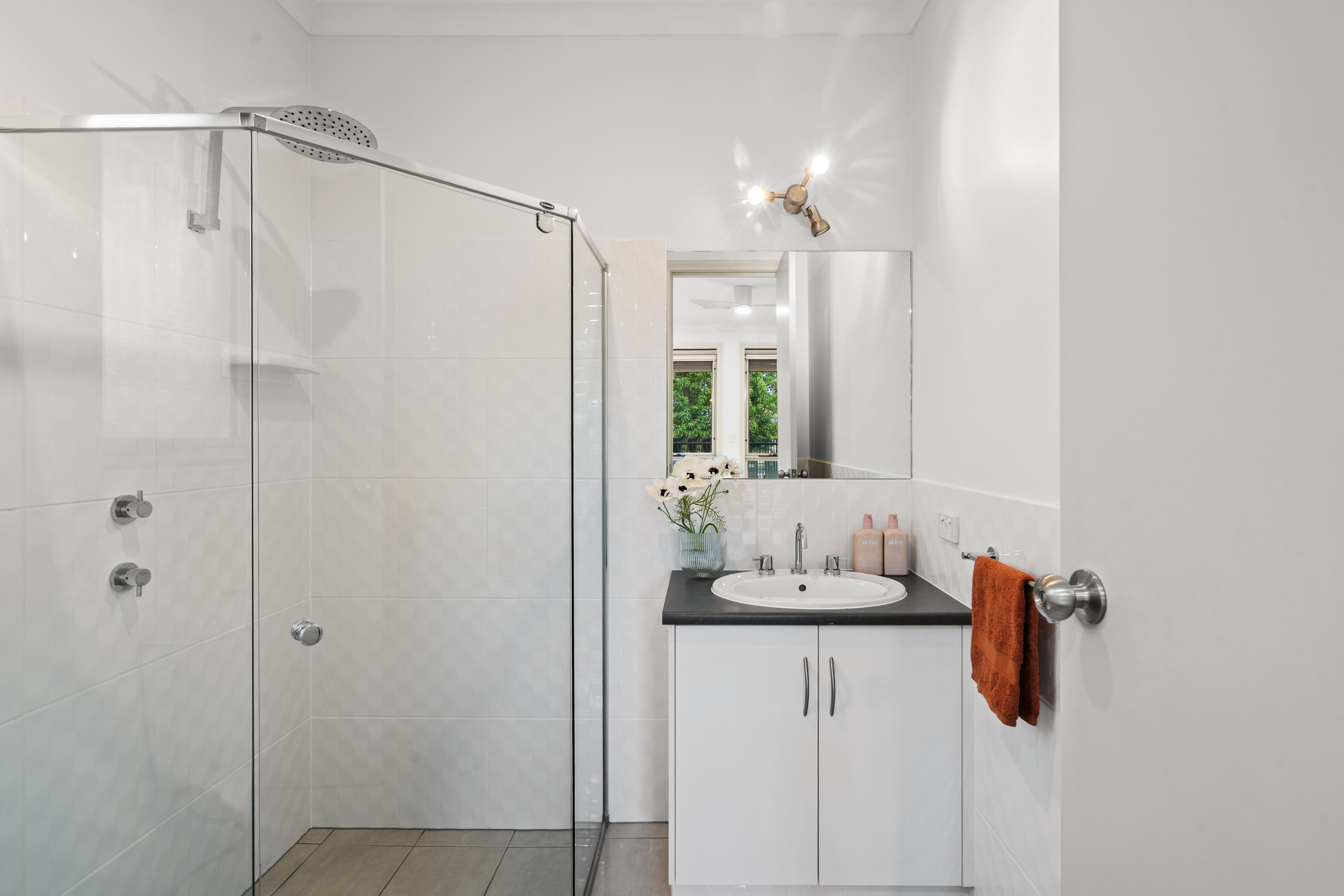 13 Cedar Avenue — photo 15 of 26