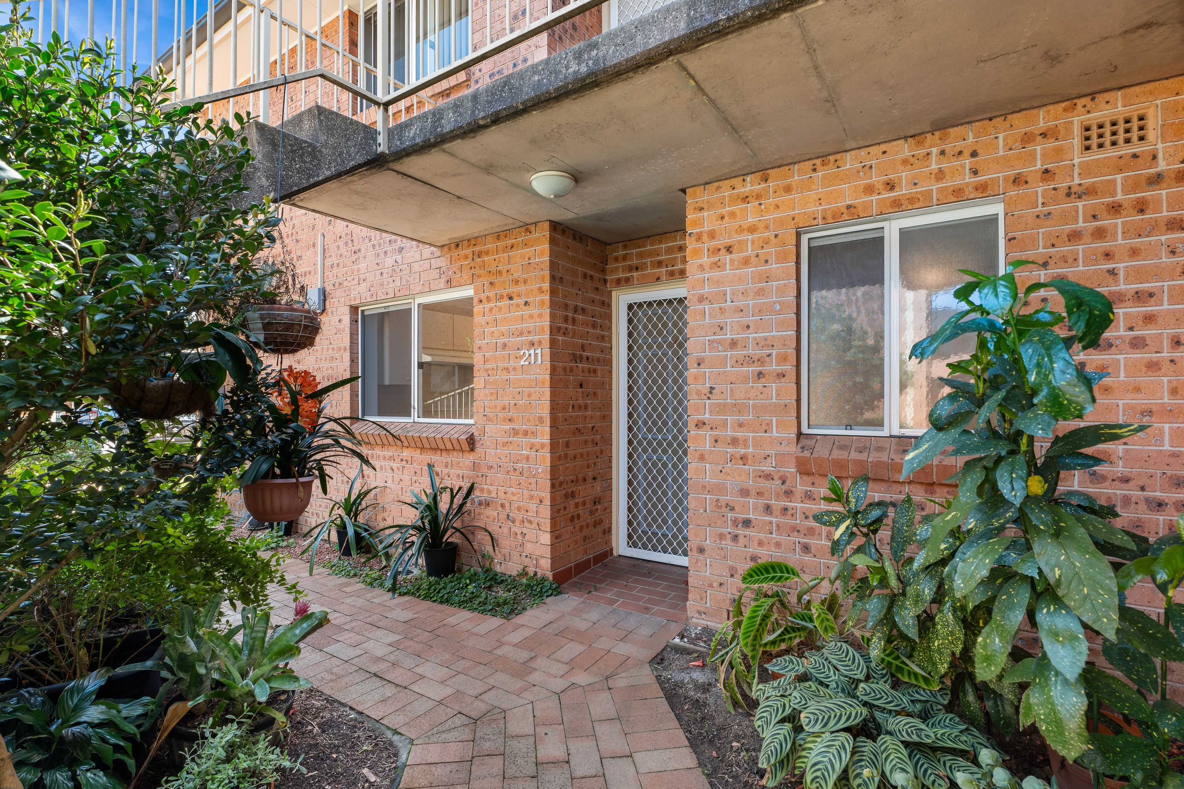 211/37 Mulgoa Road — photo 3 of 25