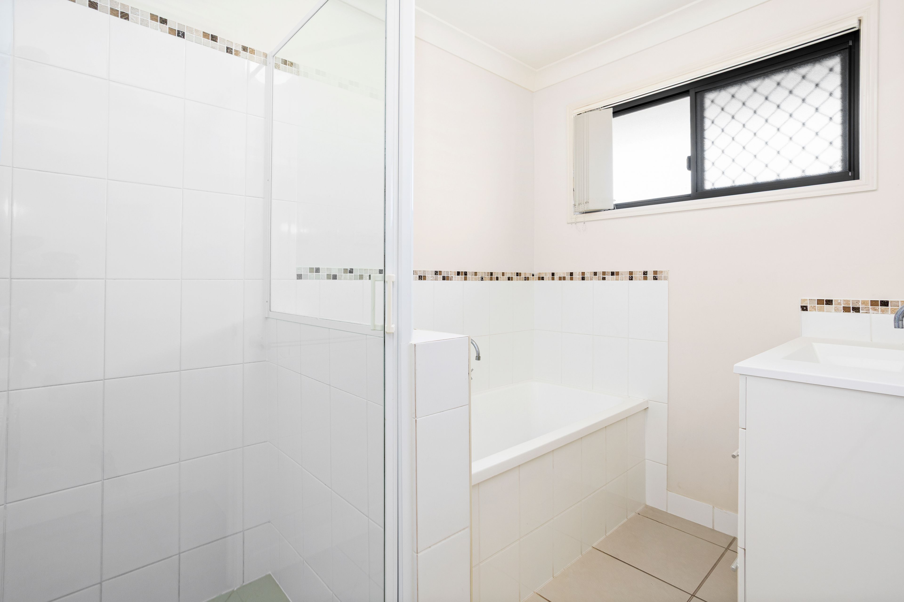 22 Whistler Avenue — photo 9 of 11