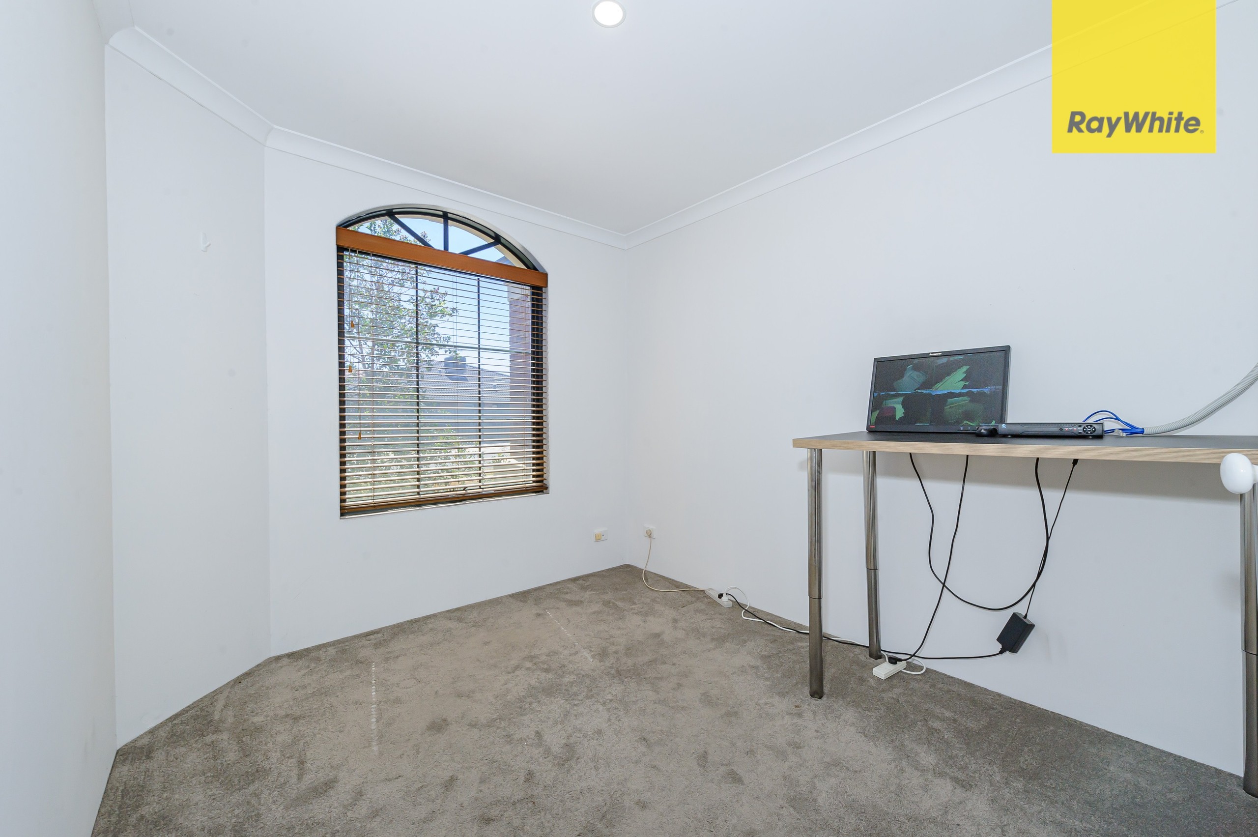 8 Rozelle Crescent, Landsdale, WA 6065