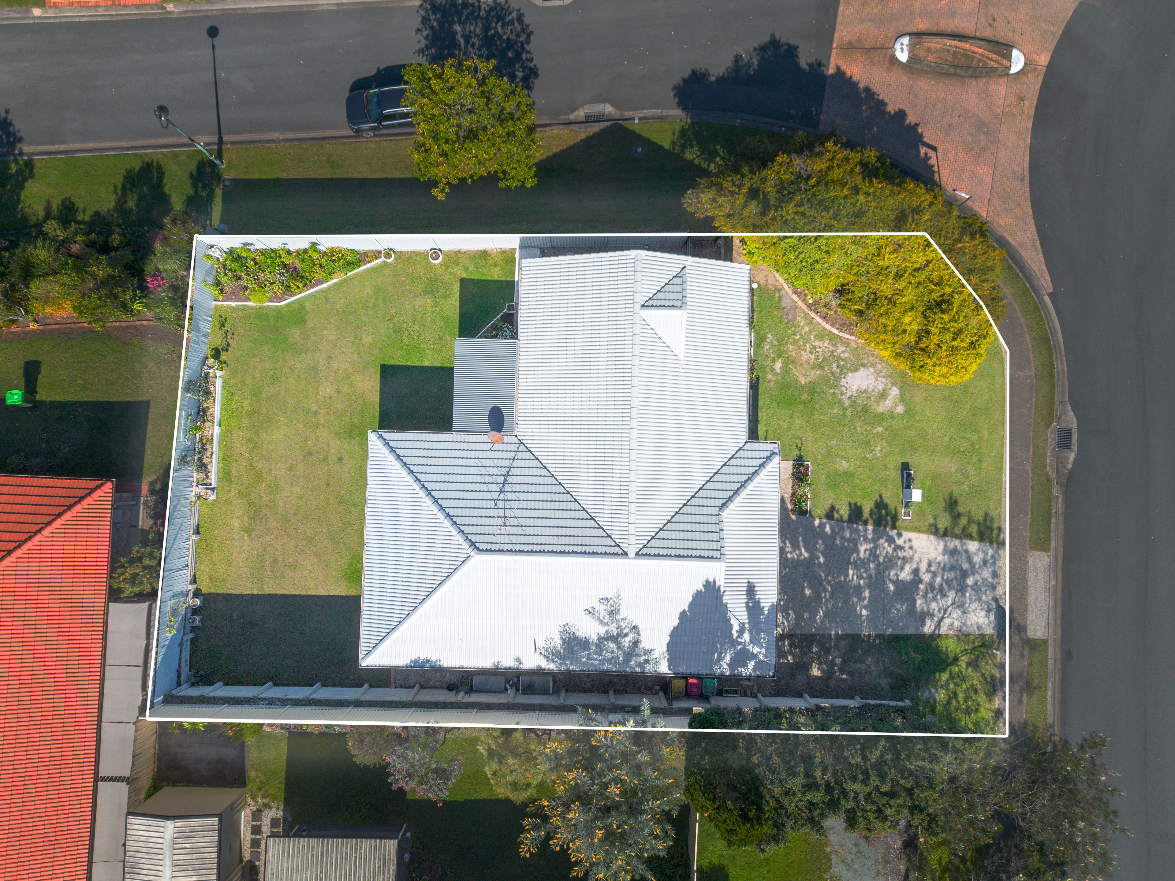 40 Hawkes Avenue — photo 18 of 19