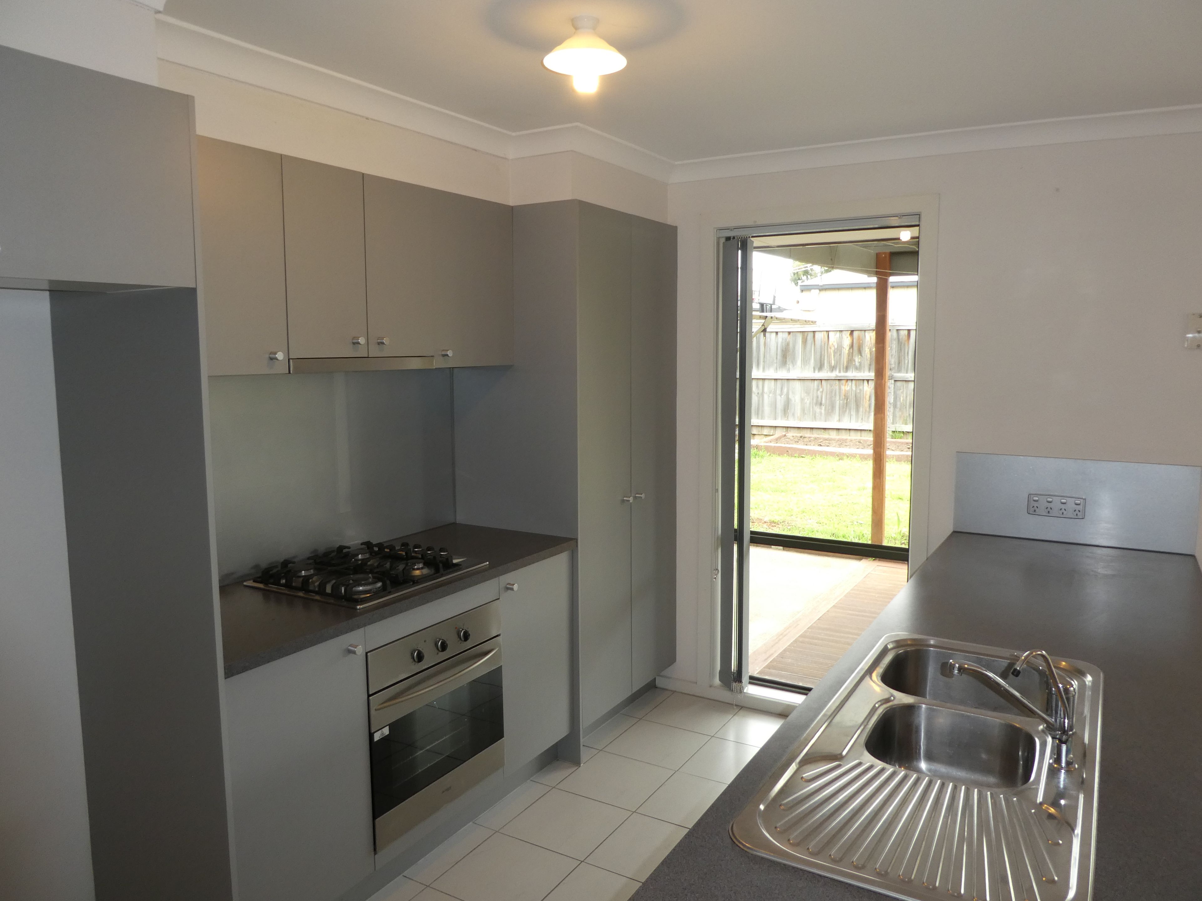 39 Silverwattle Drive, Lyndhurst, VIC 3975