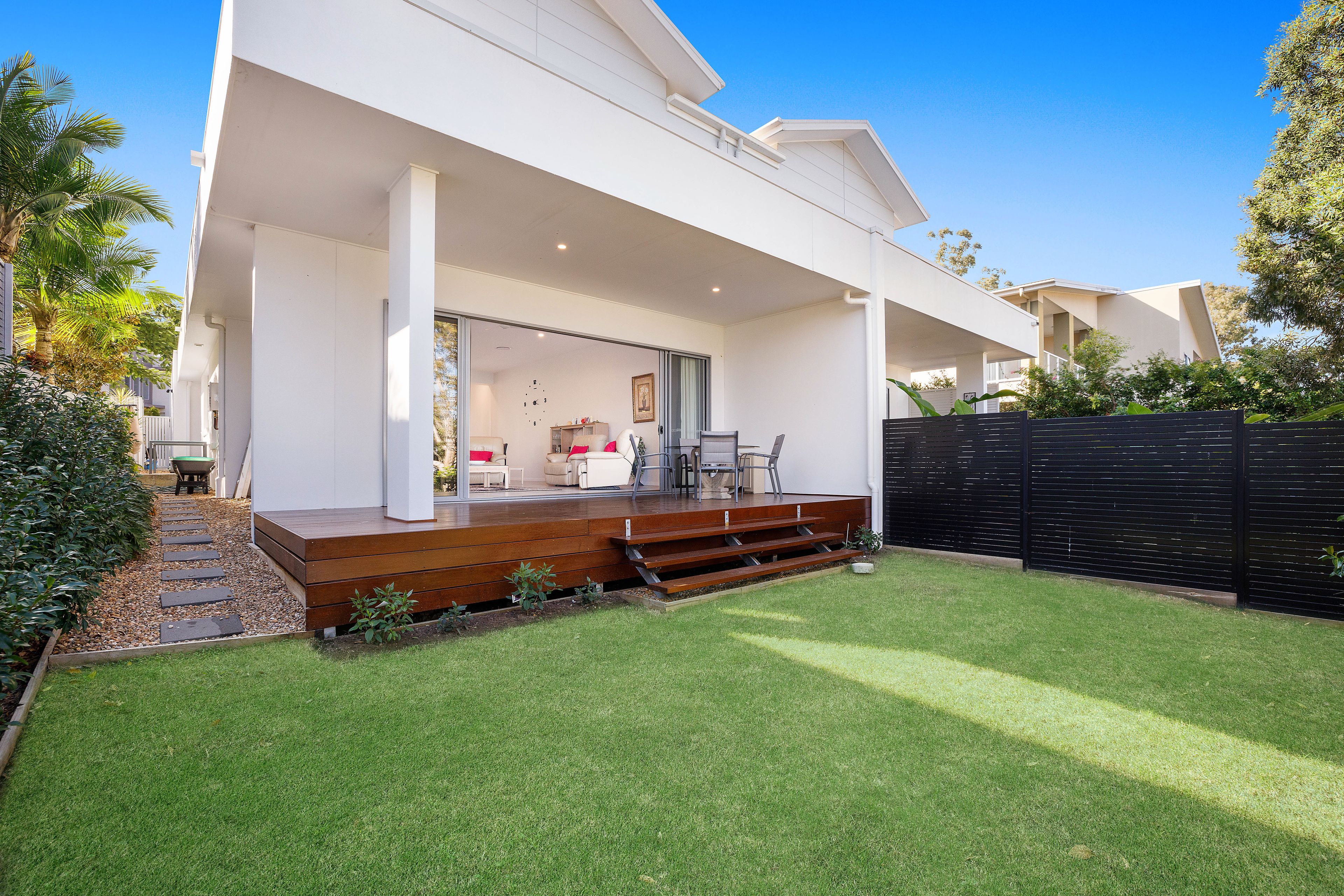 6019B Vista Drive, Benowa, QLD 4217