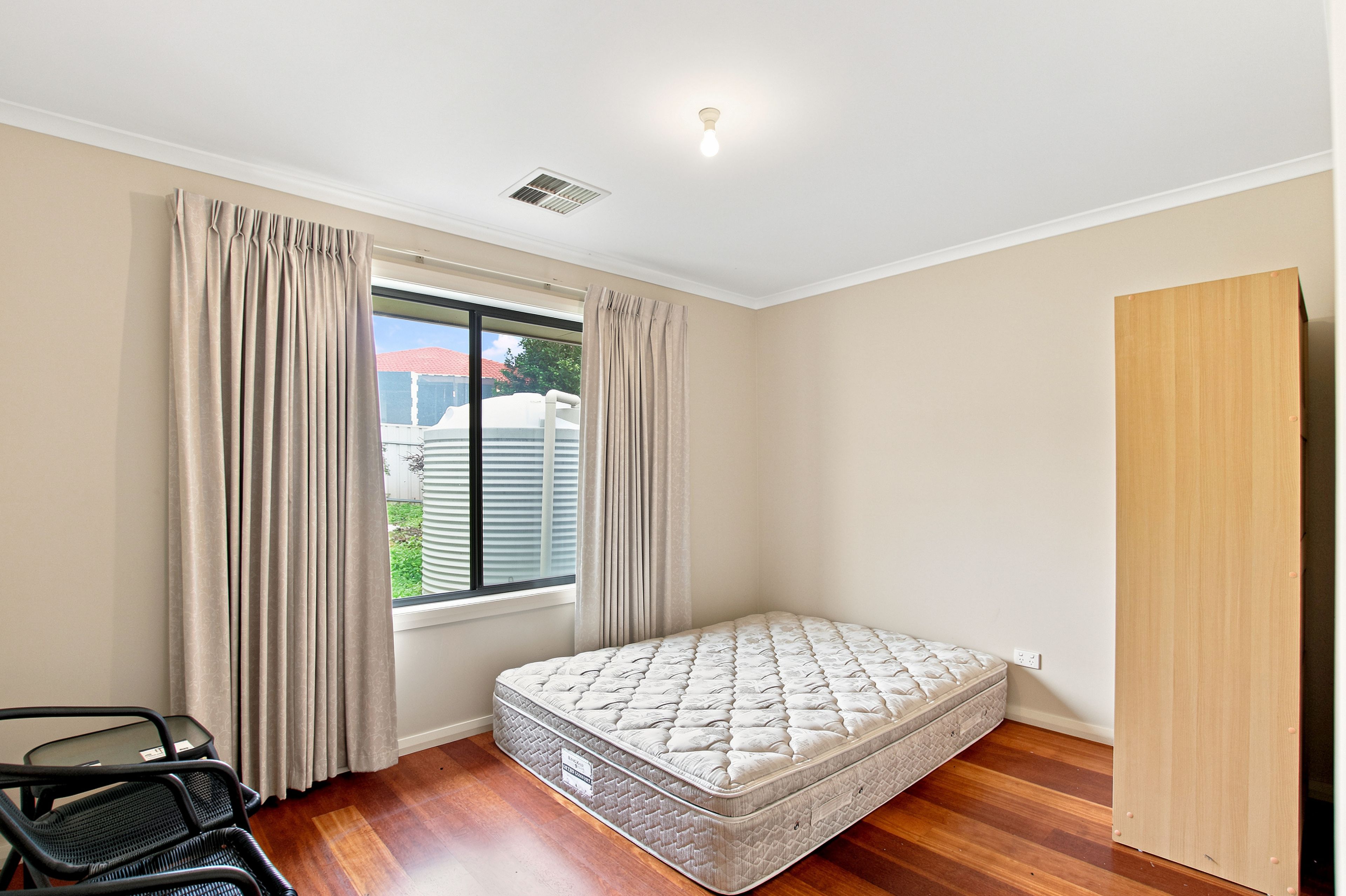 12 Edwards Crescent — photo 14 of 19
