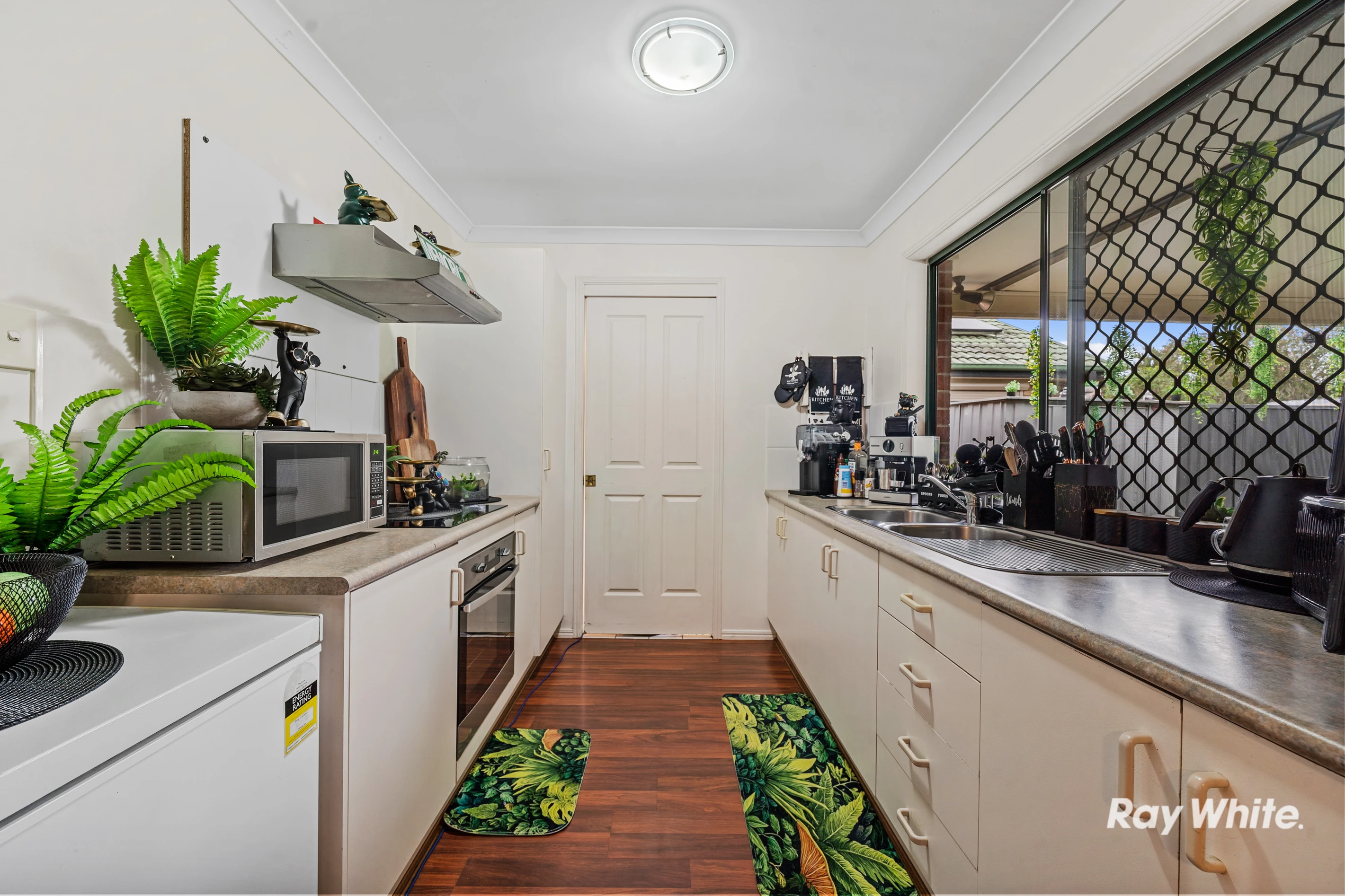 13 Jobson Place, Crestmead, QLD 4132