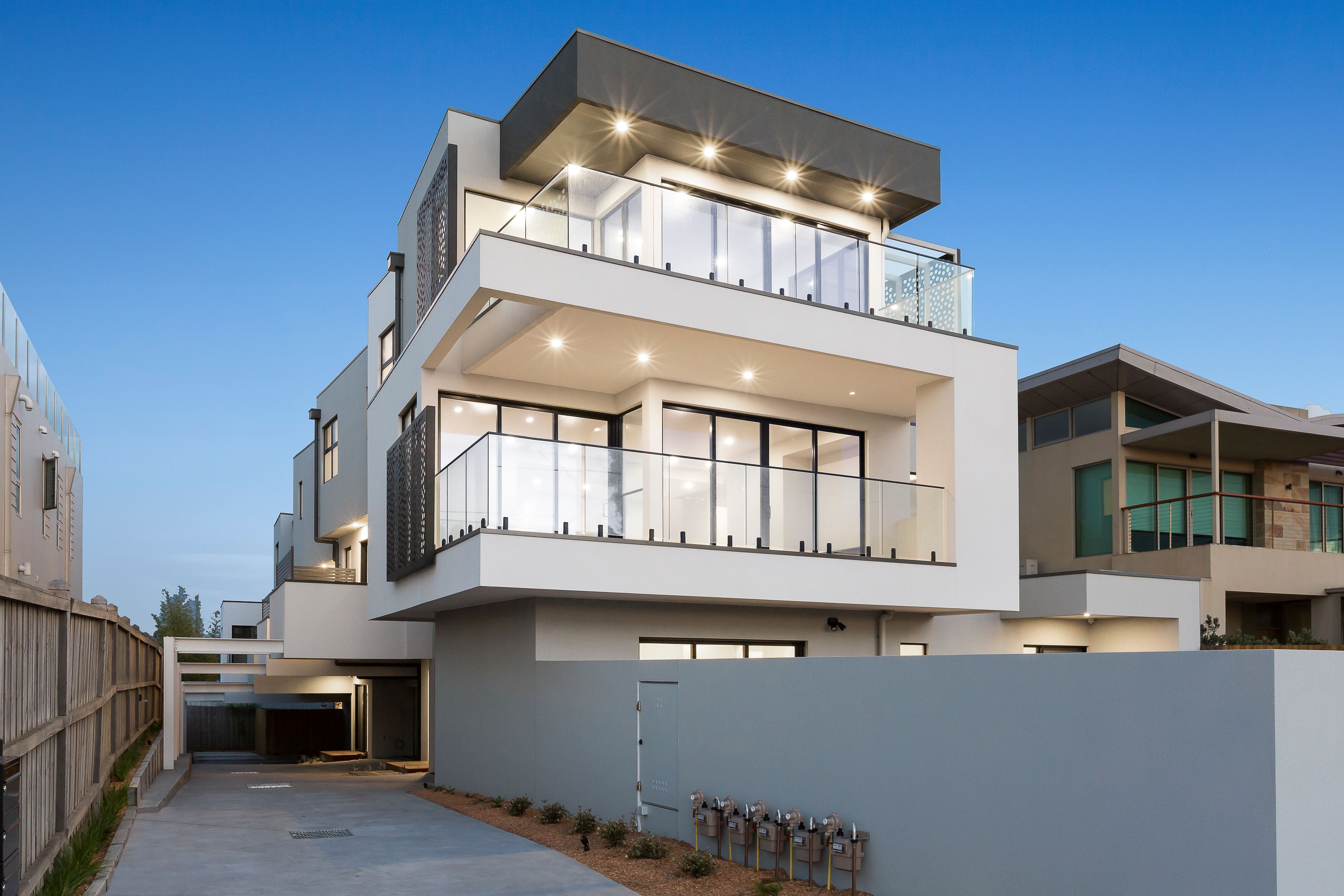 18 Nepean Highway, Seaford VIC 3198