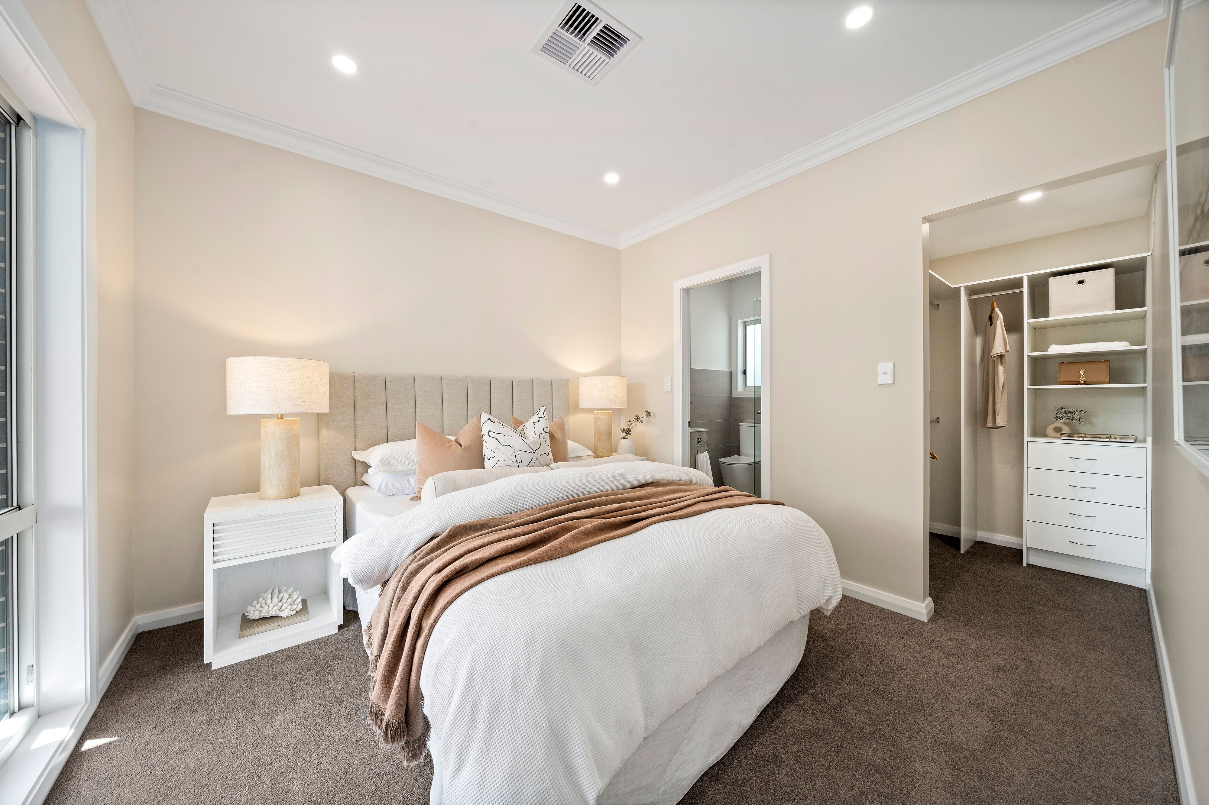 81 Parkes Street — photo 6 of 9