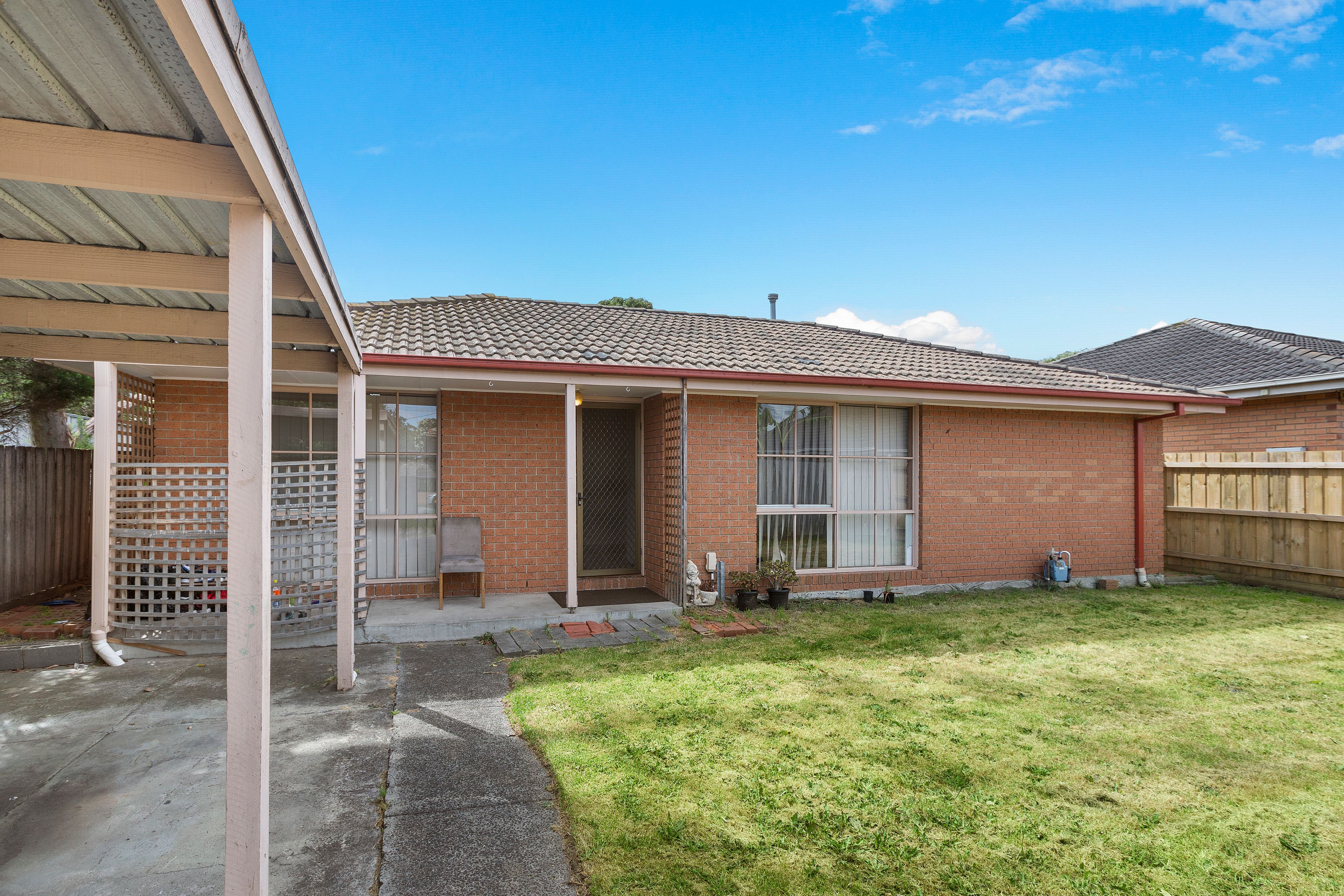 2/10 Spring Road, Springvale South, VIC 3172