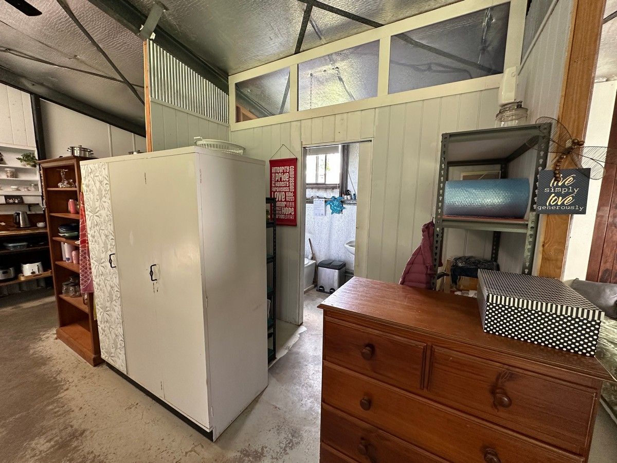 35 Carrington Road — photo 13 of 18