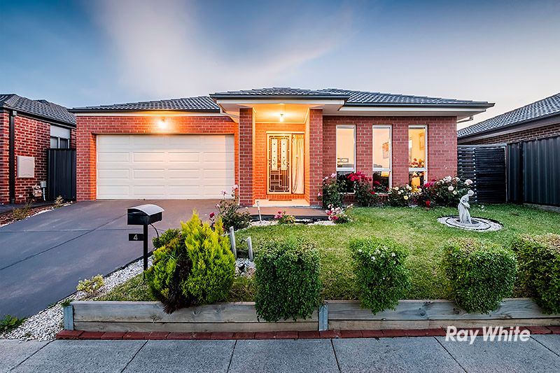 4 San Fratello Street, Clyde North VIC 3978