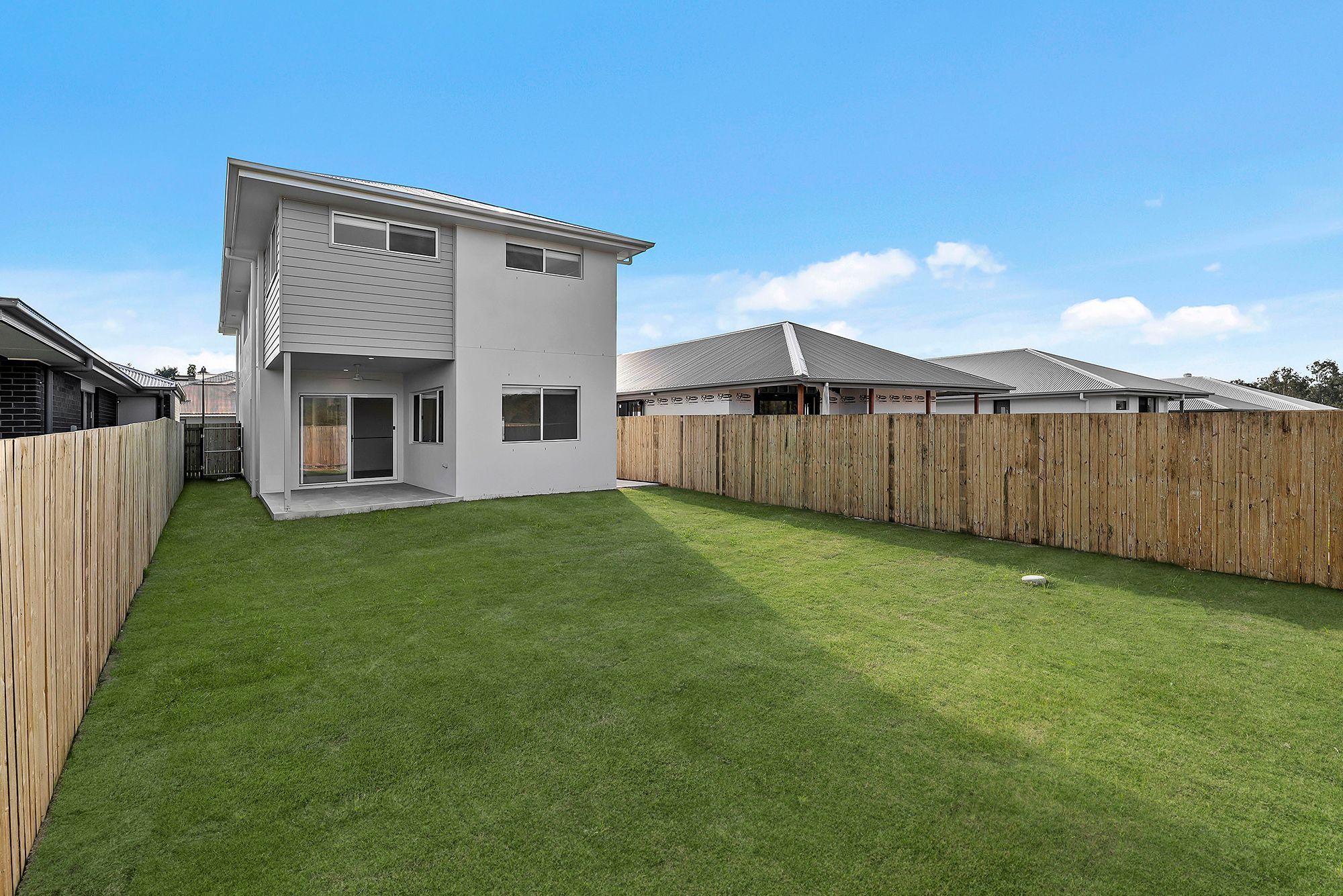 14 Mazeppa Street — photo 10 of 10