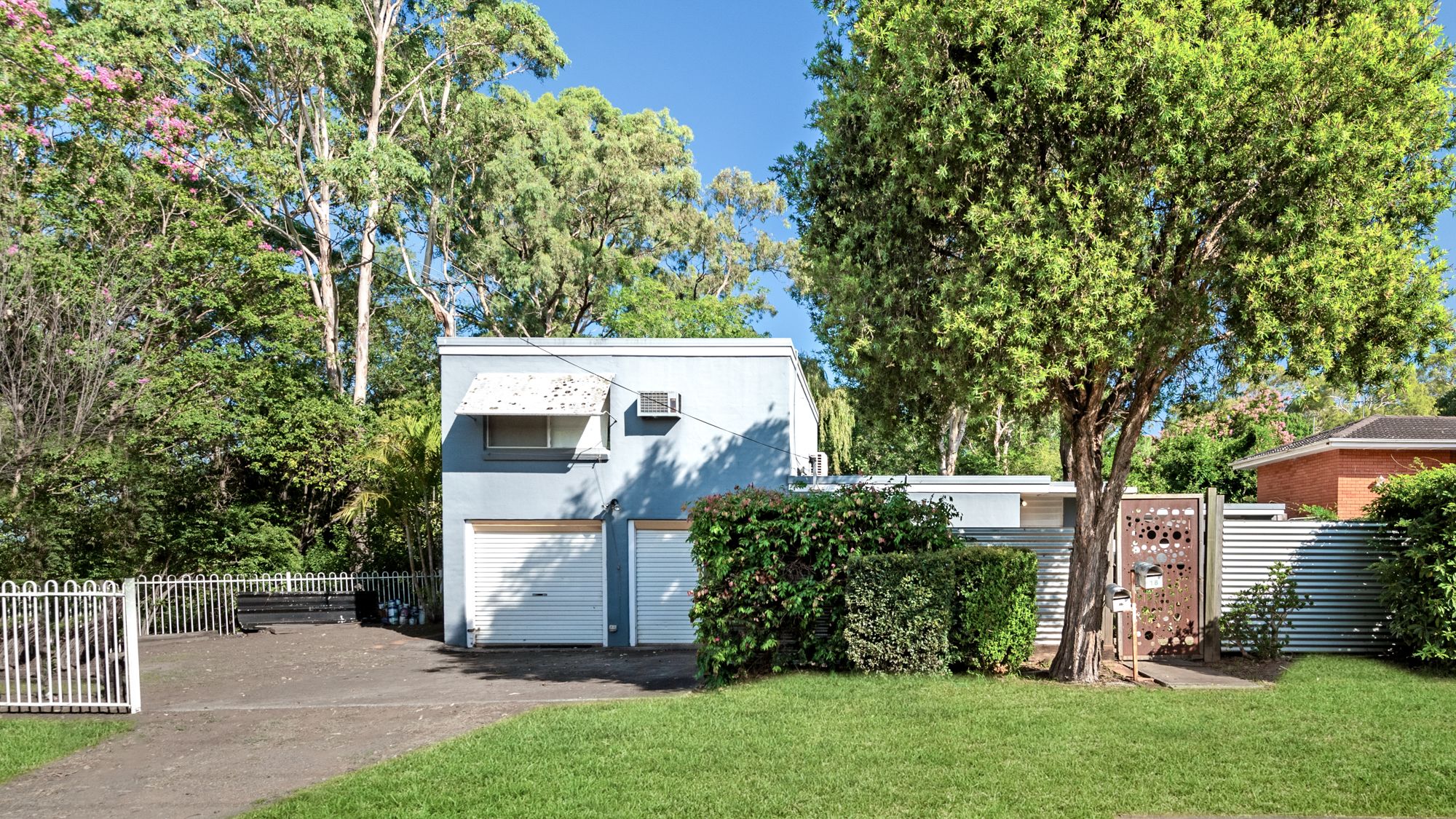 18 Raymond Avenue, Campbelltown NSW 2560