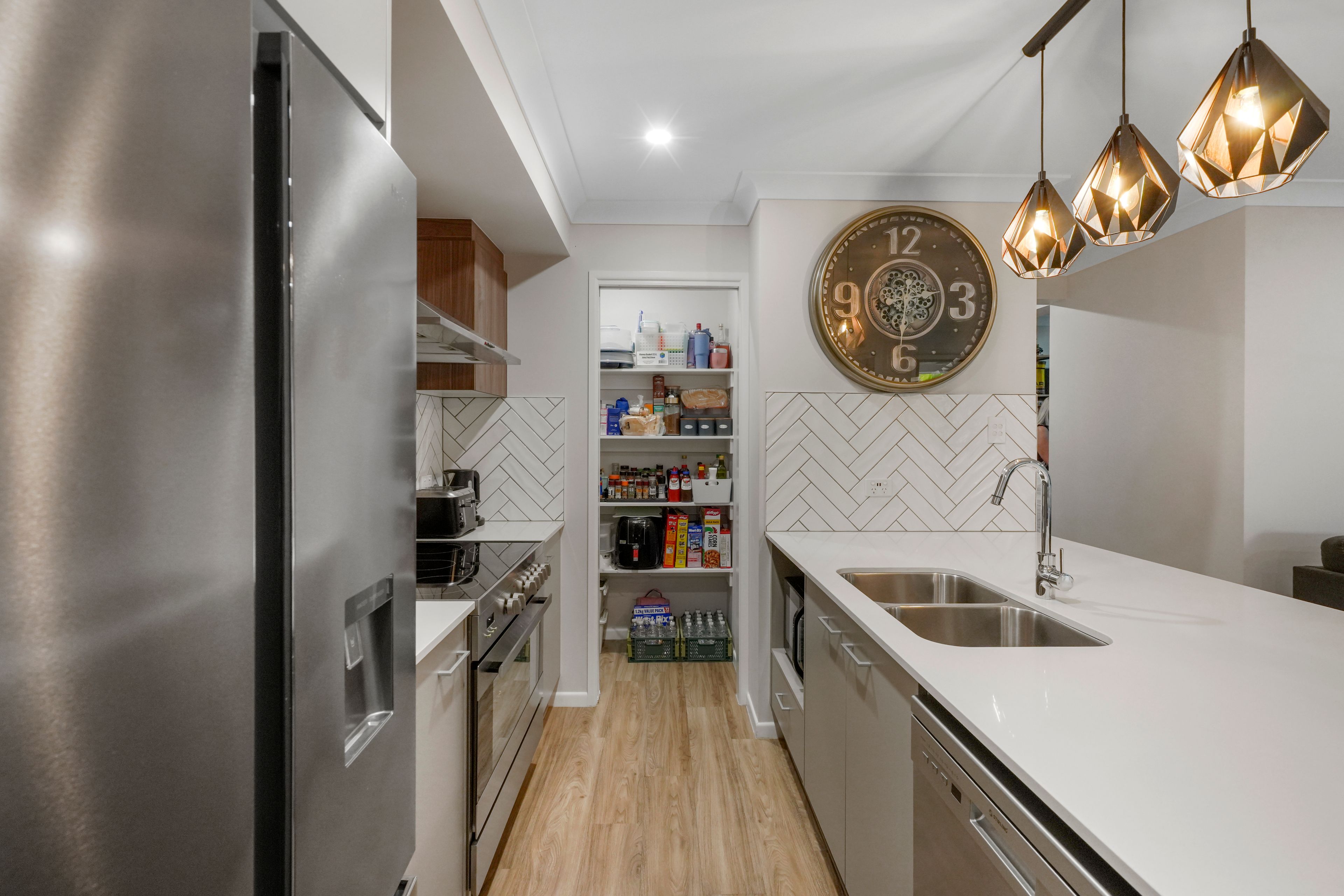 39 Sheridan Drive — photo 4 of 28