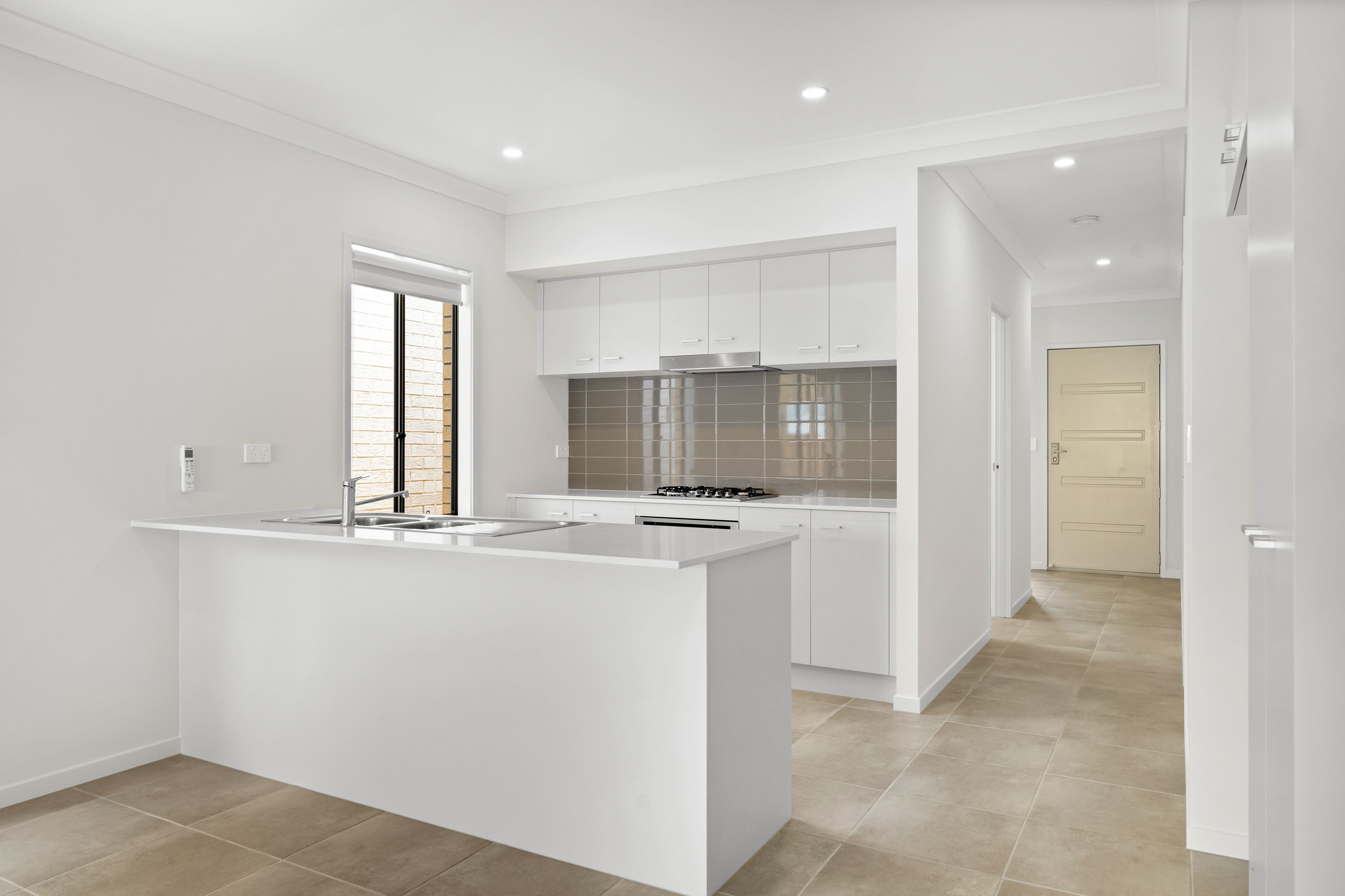 32 Mundaring Way — photo 3 of 16