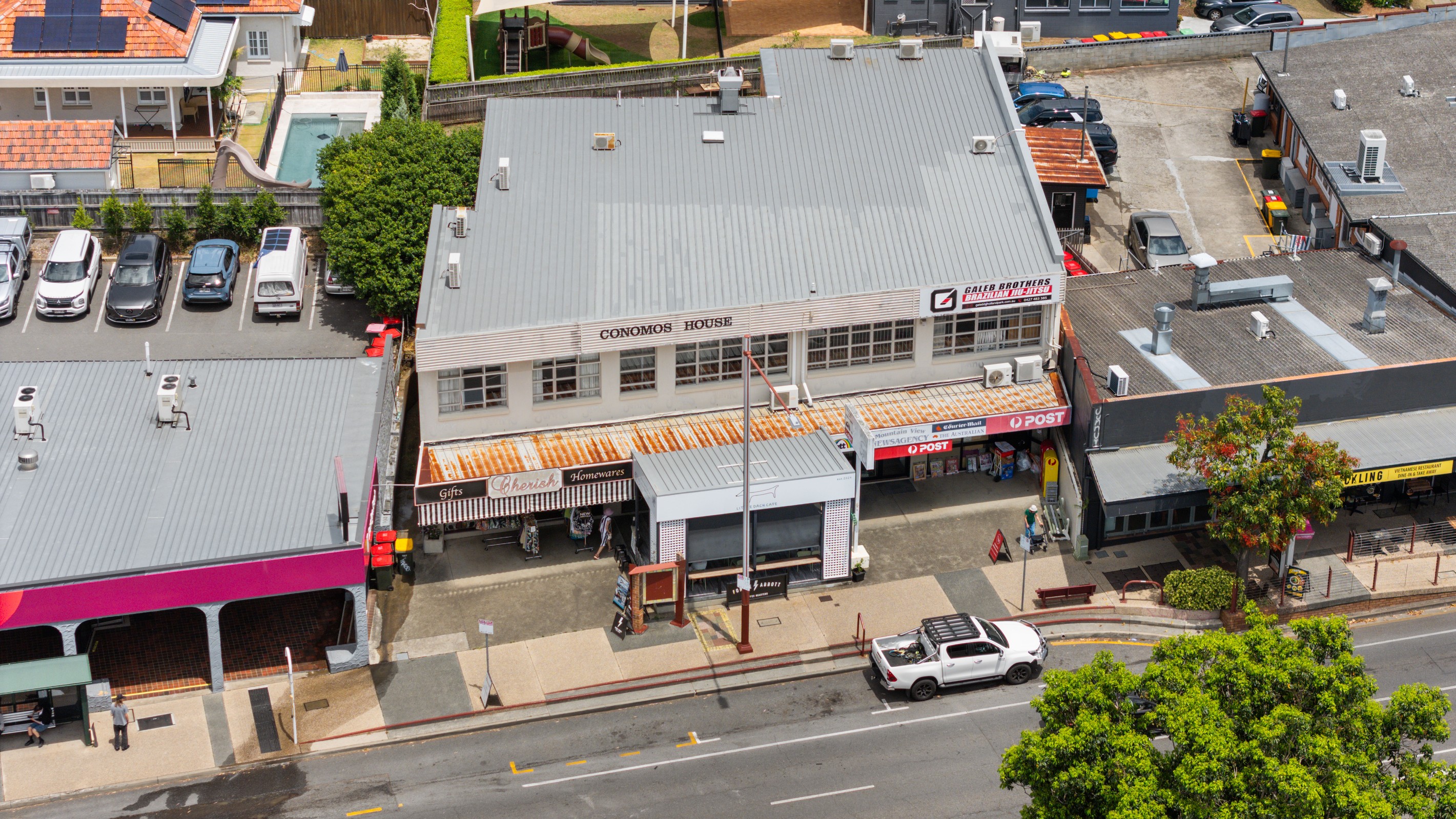 965 Logan Road, Holland Park West, QLD 4121