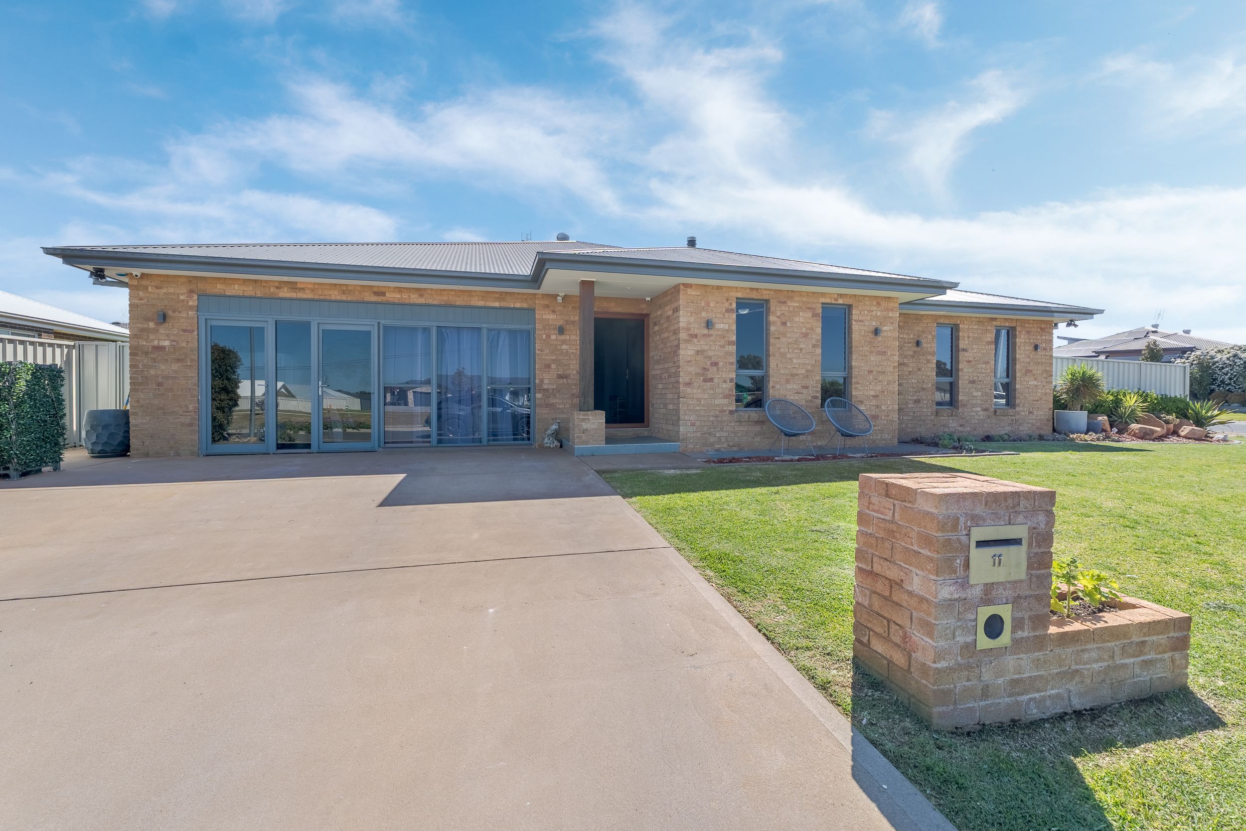 11 Severn Circle — photo from Ray White Rural Dubbo