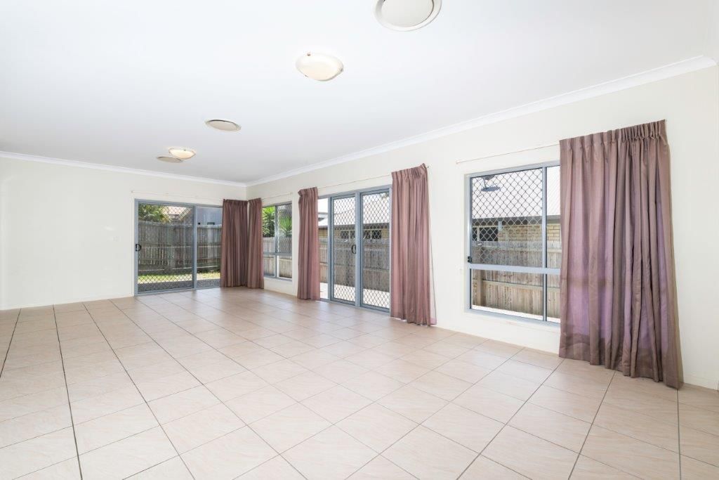 22 Ontario Drive, Warner, QLD 4500