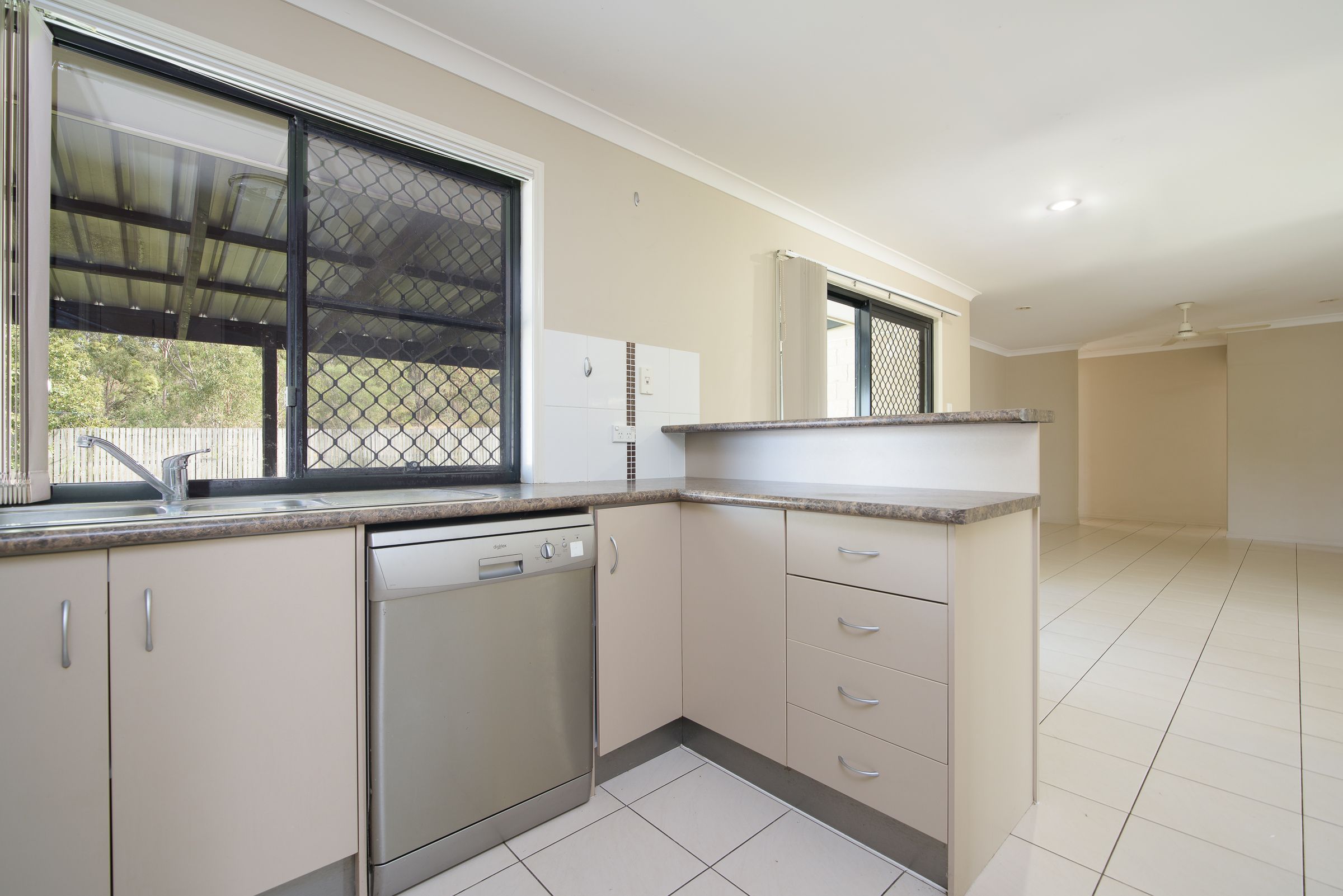 144 Col Brown Avenue, Clinton, QLD 4680