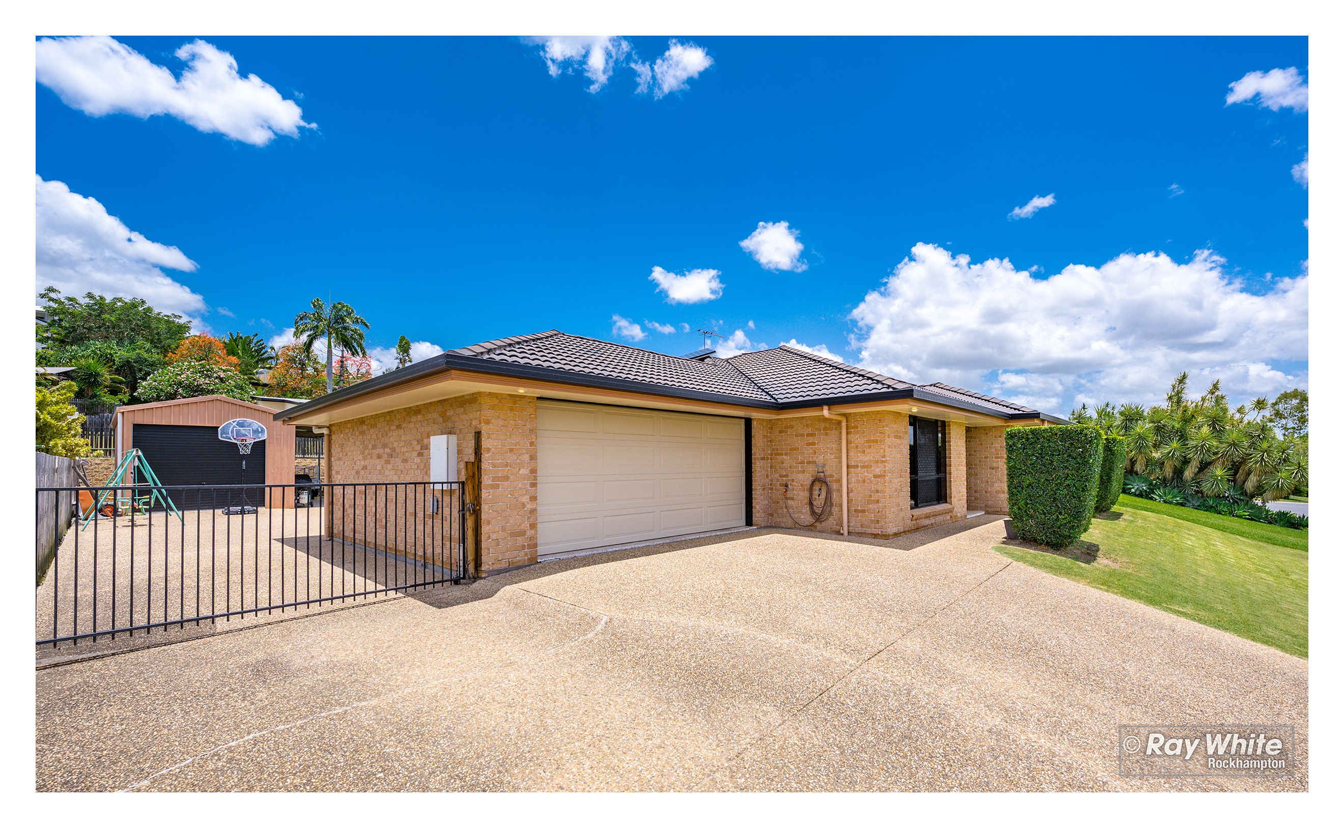 21 Connemara Drive, Kawana, QLD 4701
