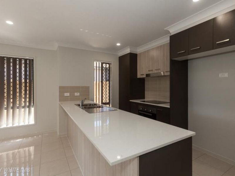 61 Stinson Circuit, Coomera, QLD 4209