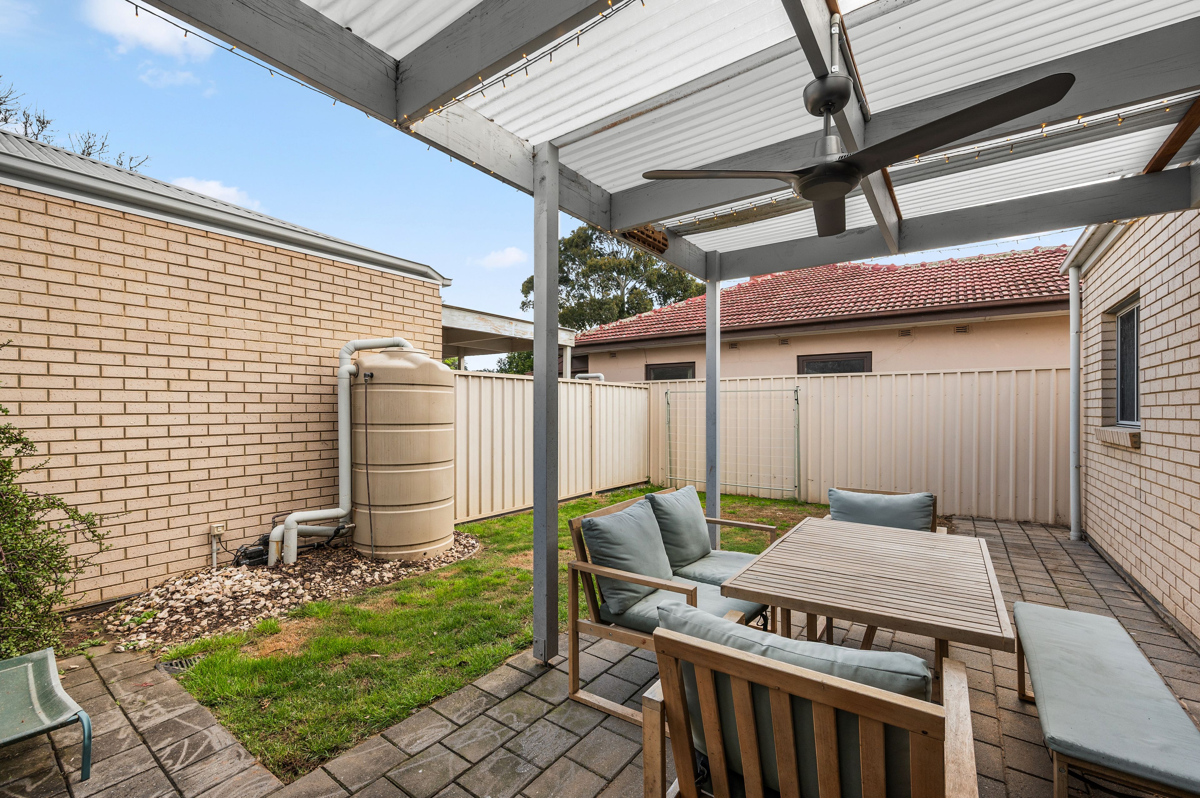 17 Downer Street — photo 4 of 16