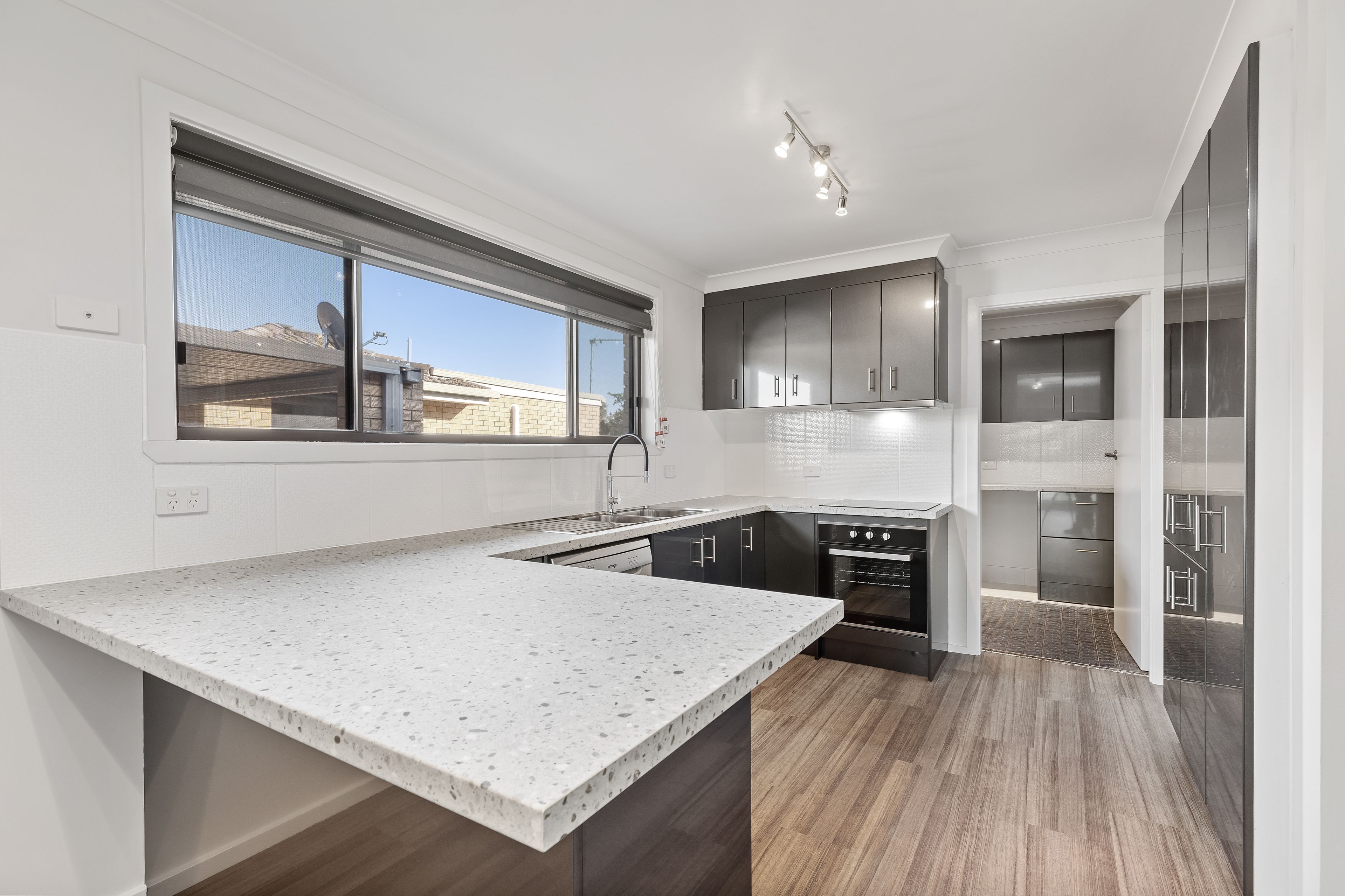 61 Huthwaite Street, Mount Austin, NSW 2650