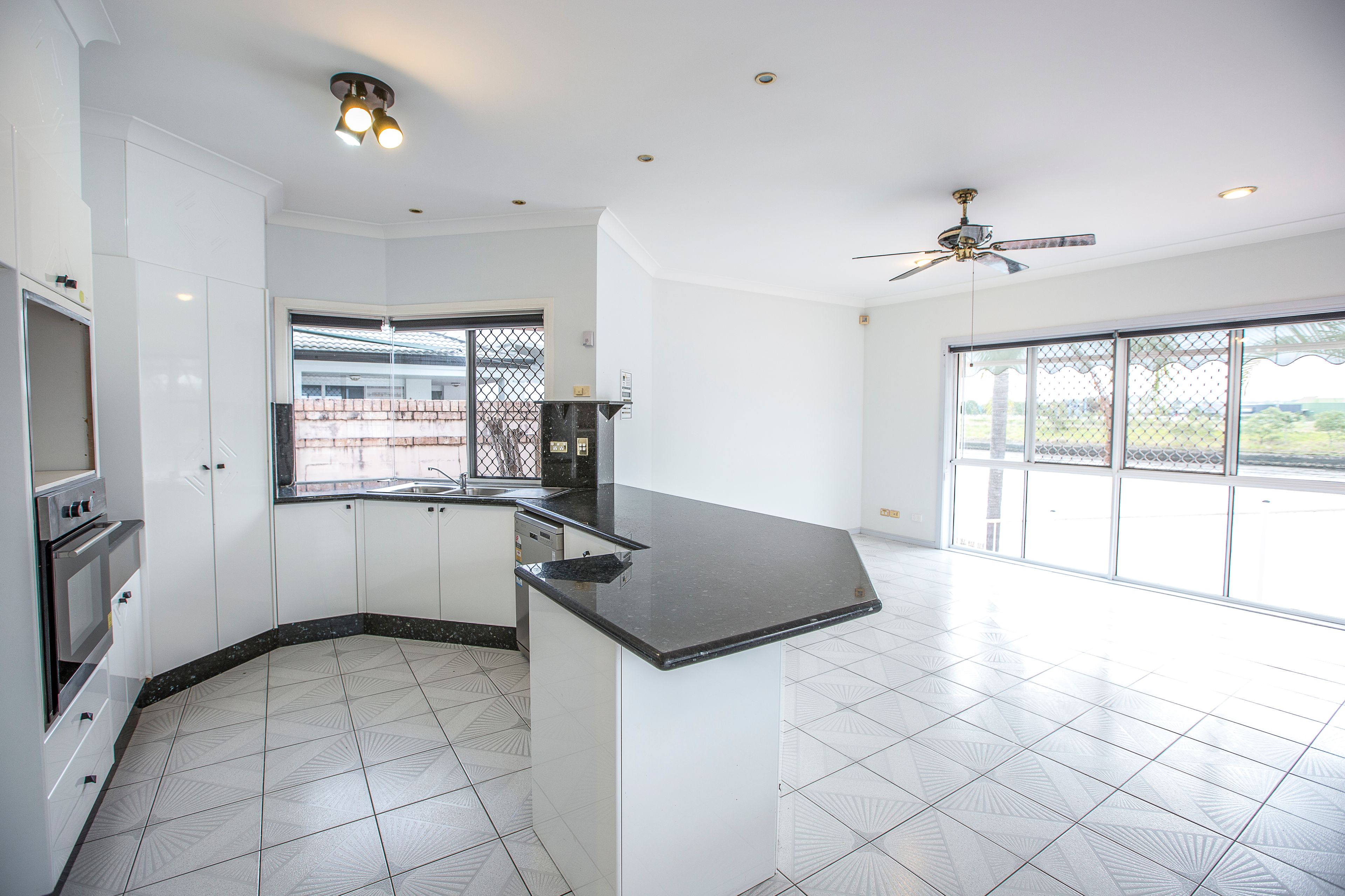 30 Anchorage Way, Biggera Waters, QLD 4216