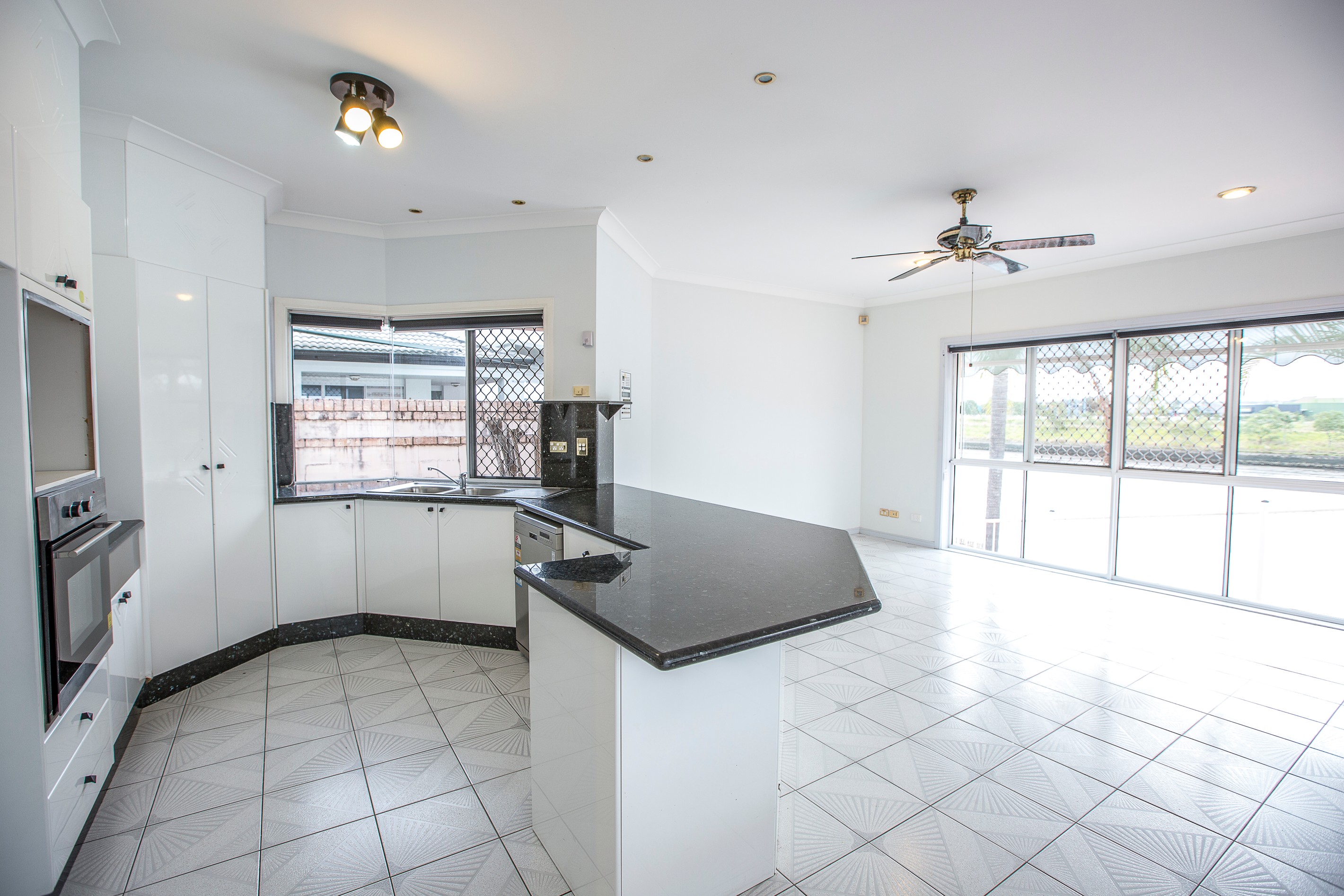 30 Anchorage Way, Biggera Waters, QLD 4216