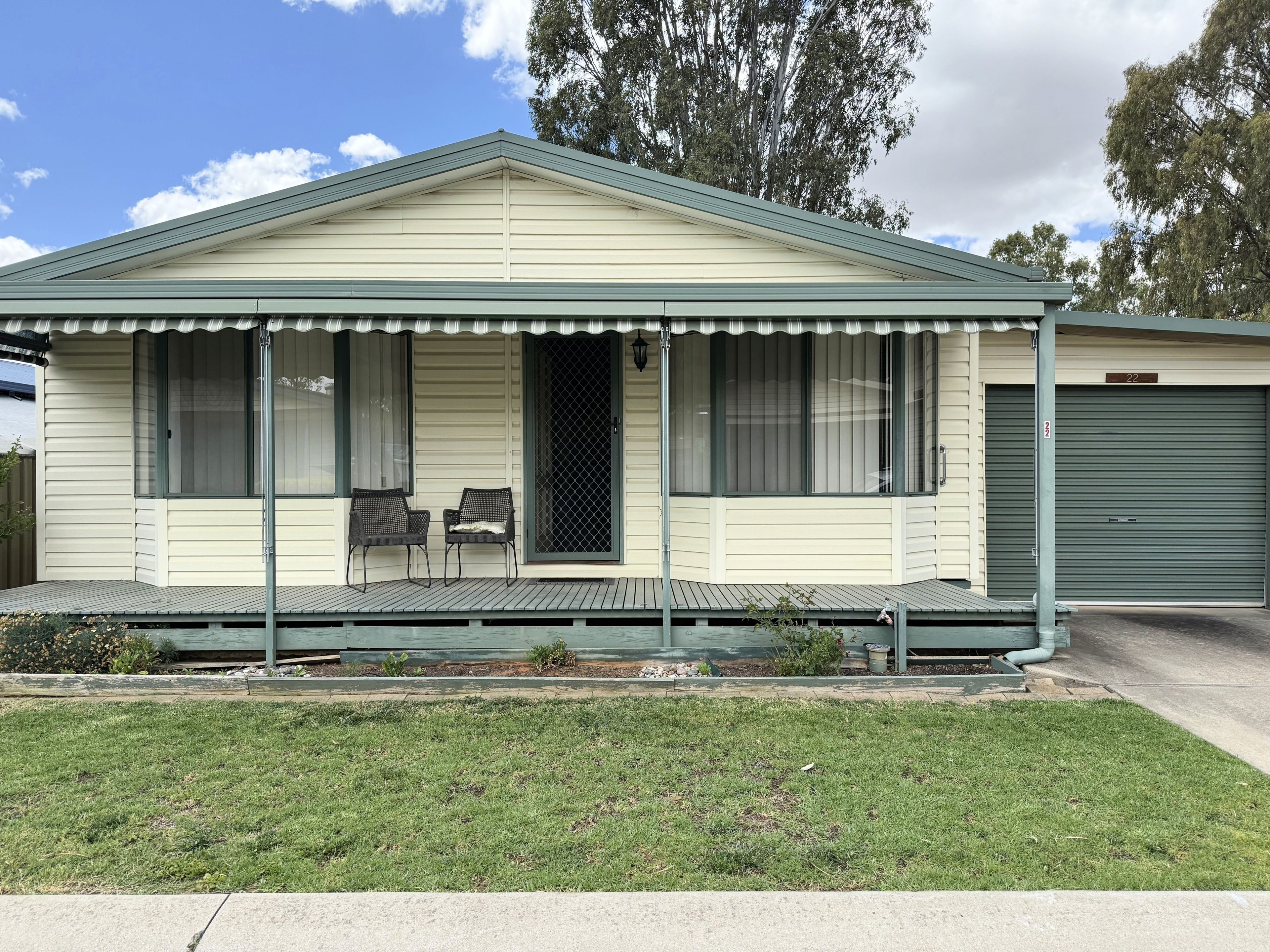 22 Lakeside Drive, Oasis Village, Cobram, VIC 3644