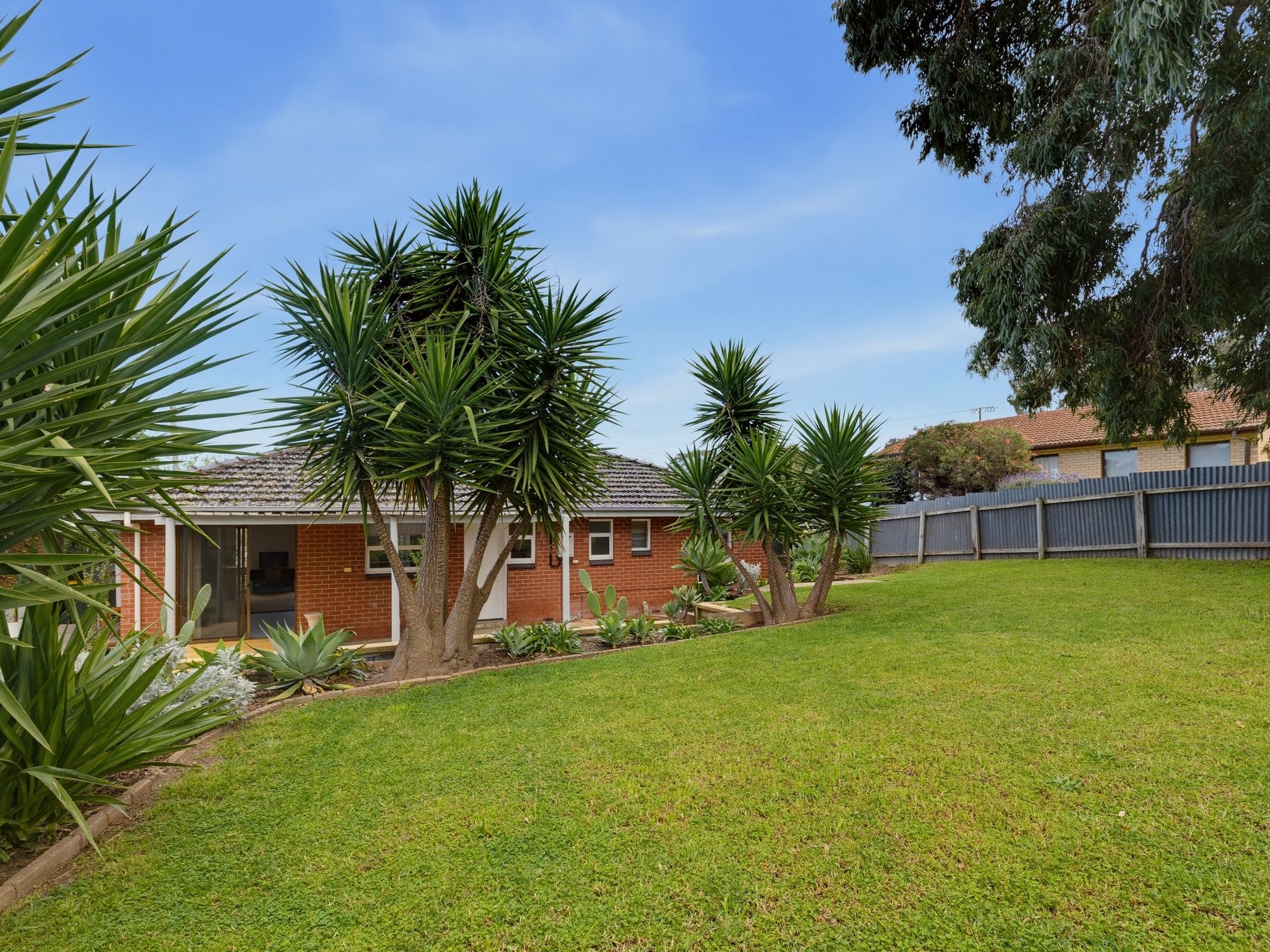 50 Collins Parade — photo 17 of 17