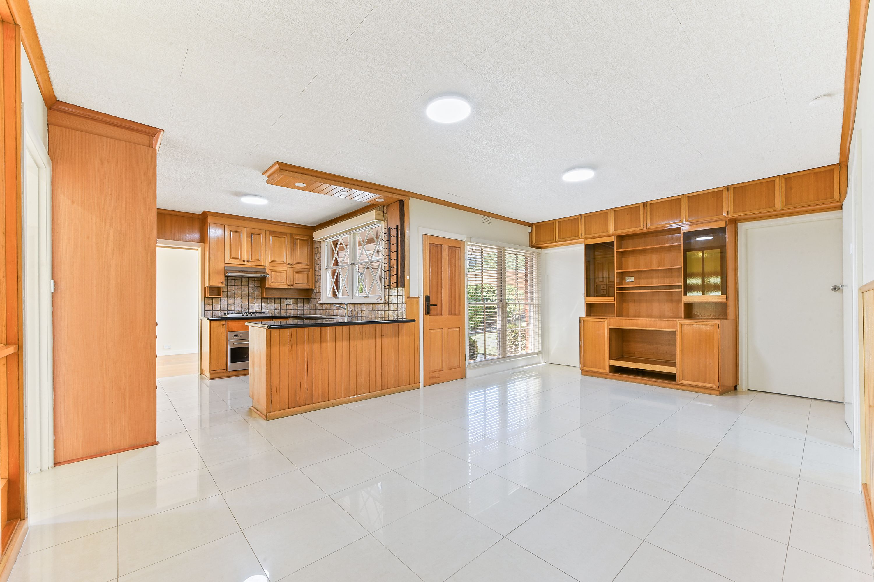 24 Olinda Street — photo 3 of 8