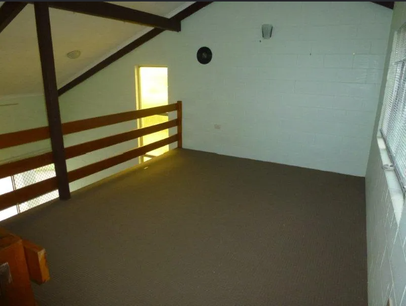 1/6 Crathern Close — photo 4 of 5