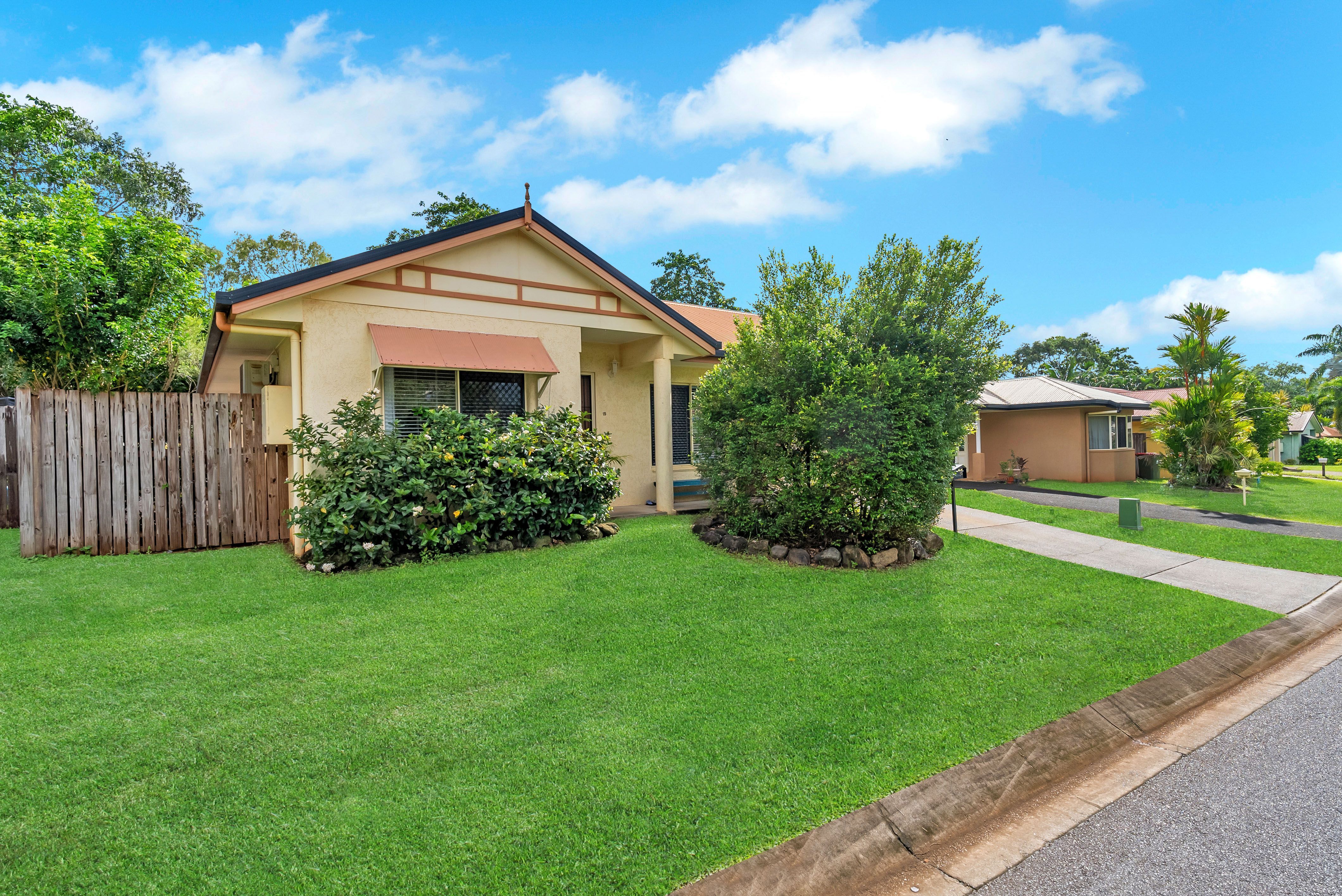 15 Tradewinds Close, Redlynch, QLD 4870