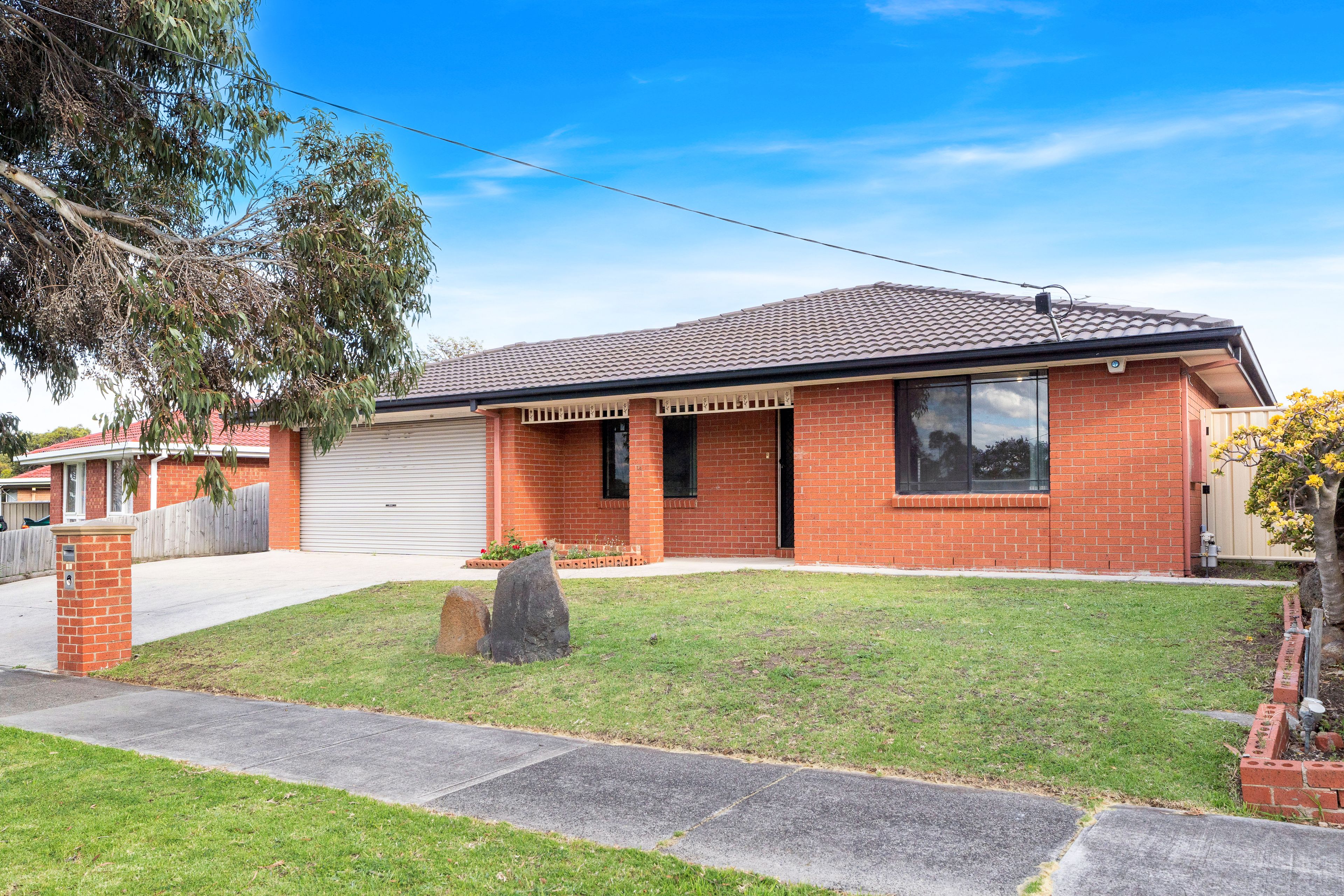 14 Gillingham Crescent , Craigieburn VIC 3064