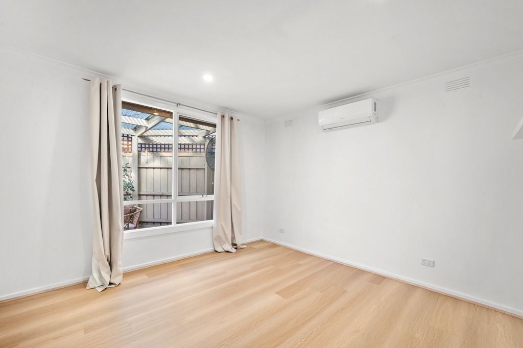 1/11 Stephen Street — photo 15 of 23
