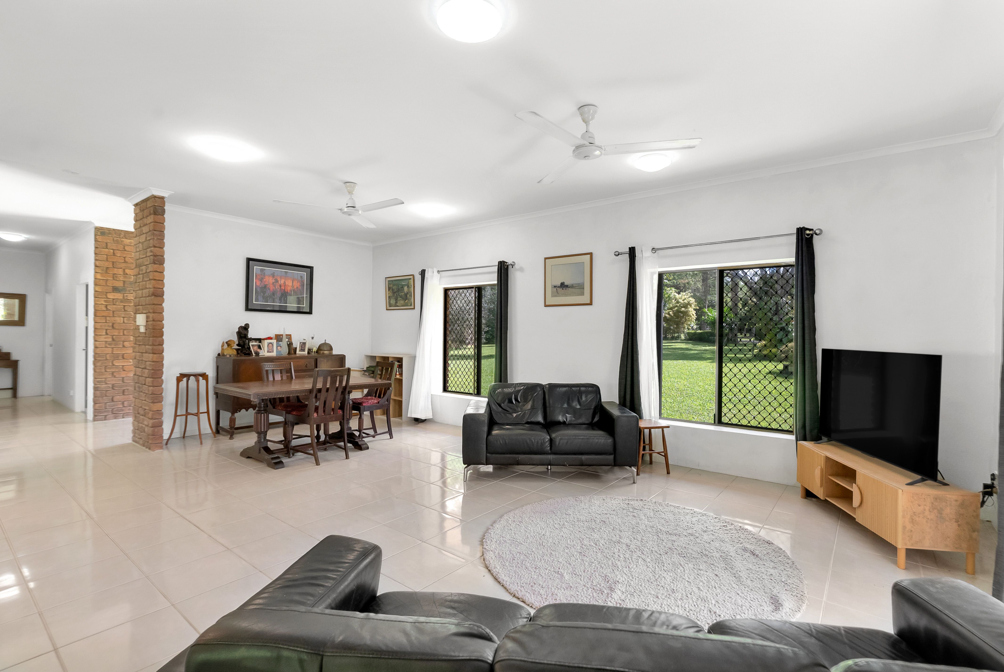 8b Fairyland Road — photo 10 of 30