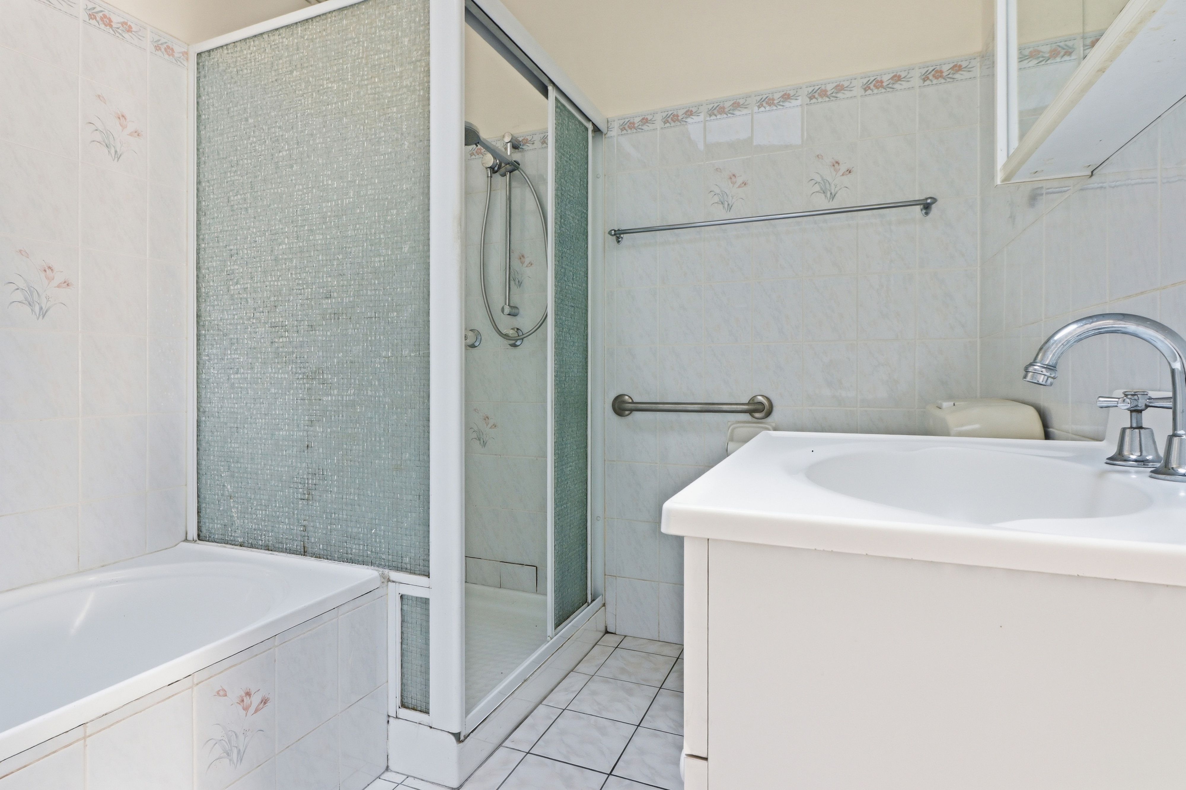 200 Macquarie Road — photo 11 of 17
