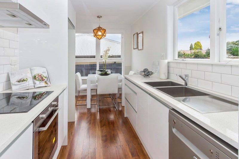 8 White Road, Manurewa, Manukau City
