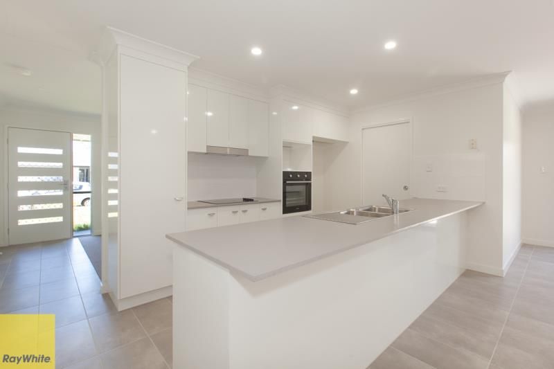 36 Stradbroke Street, Redland Bay, QLD 4165